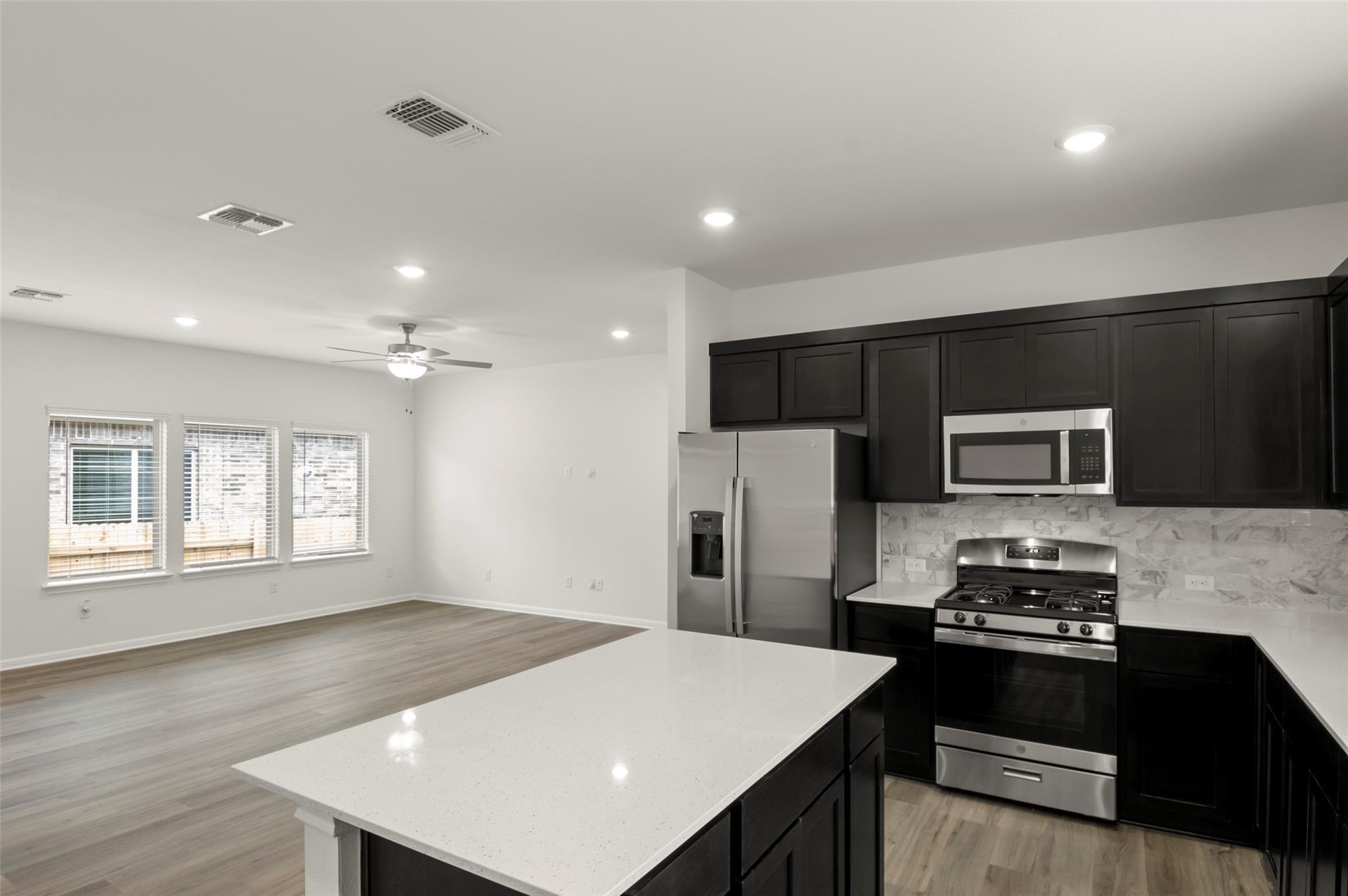 227 James Caird Dr, Kyle, TX 78640