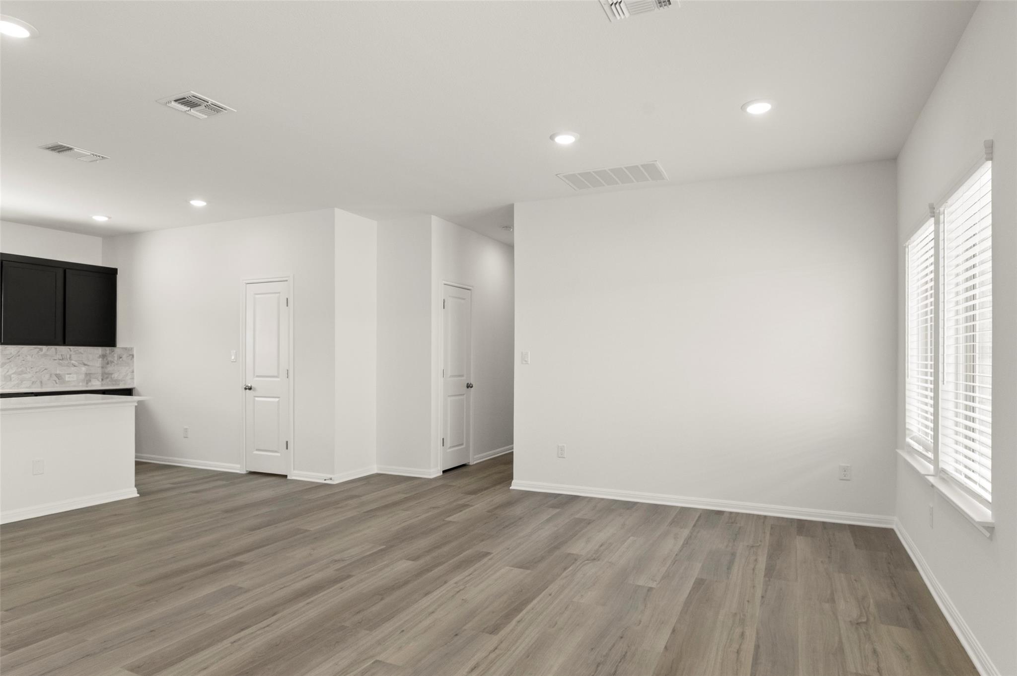 227 James Caird Dr, Kyle, TX 78640