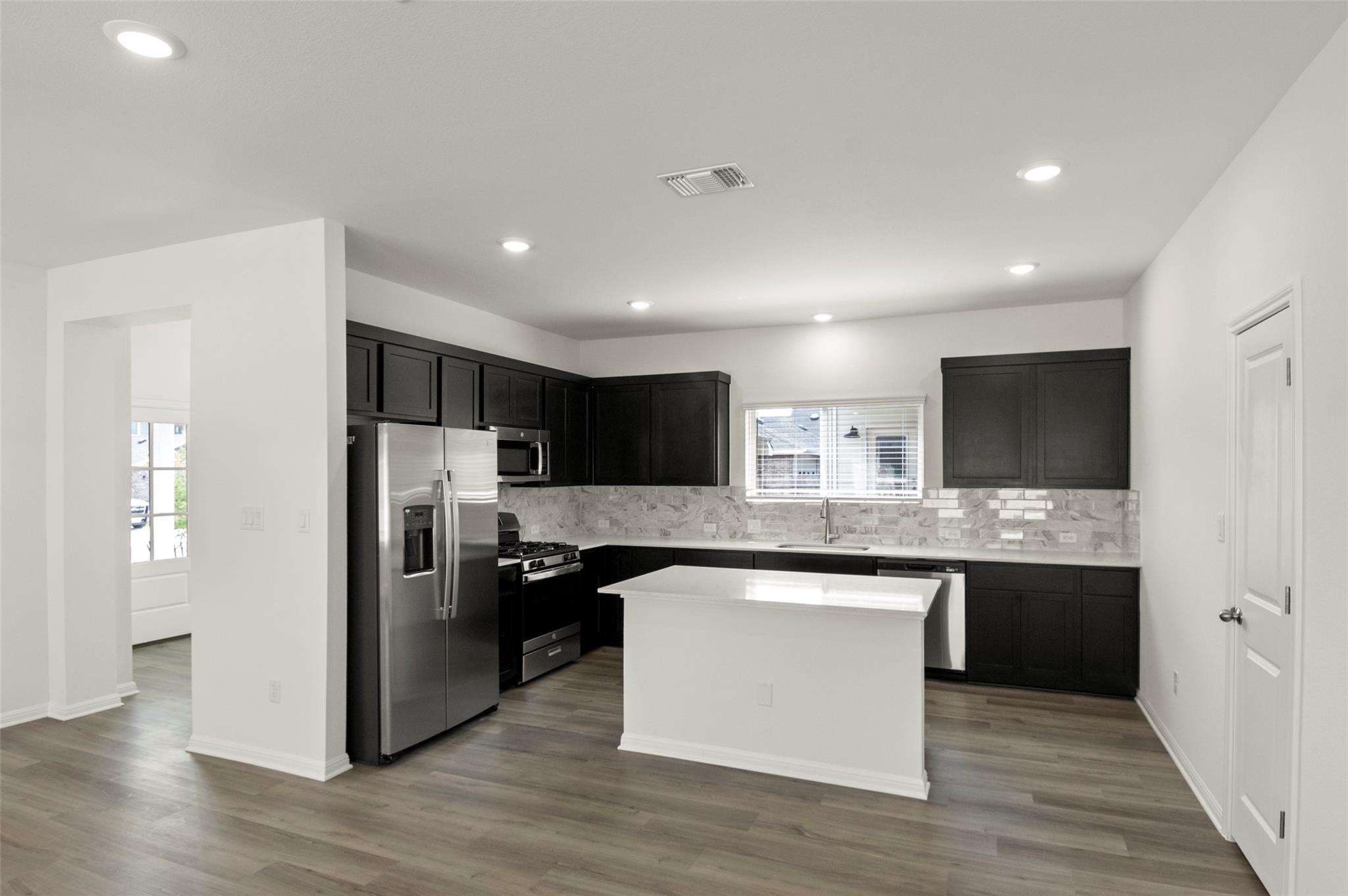 227 James Caird Dr, Kyle, TX 78640