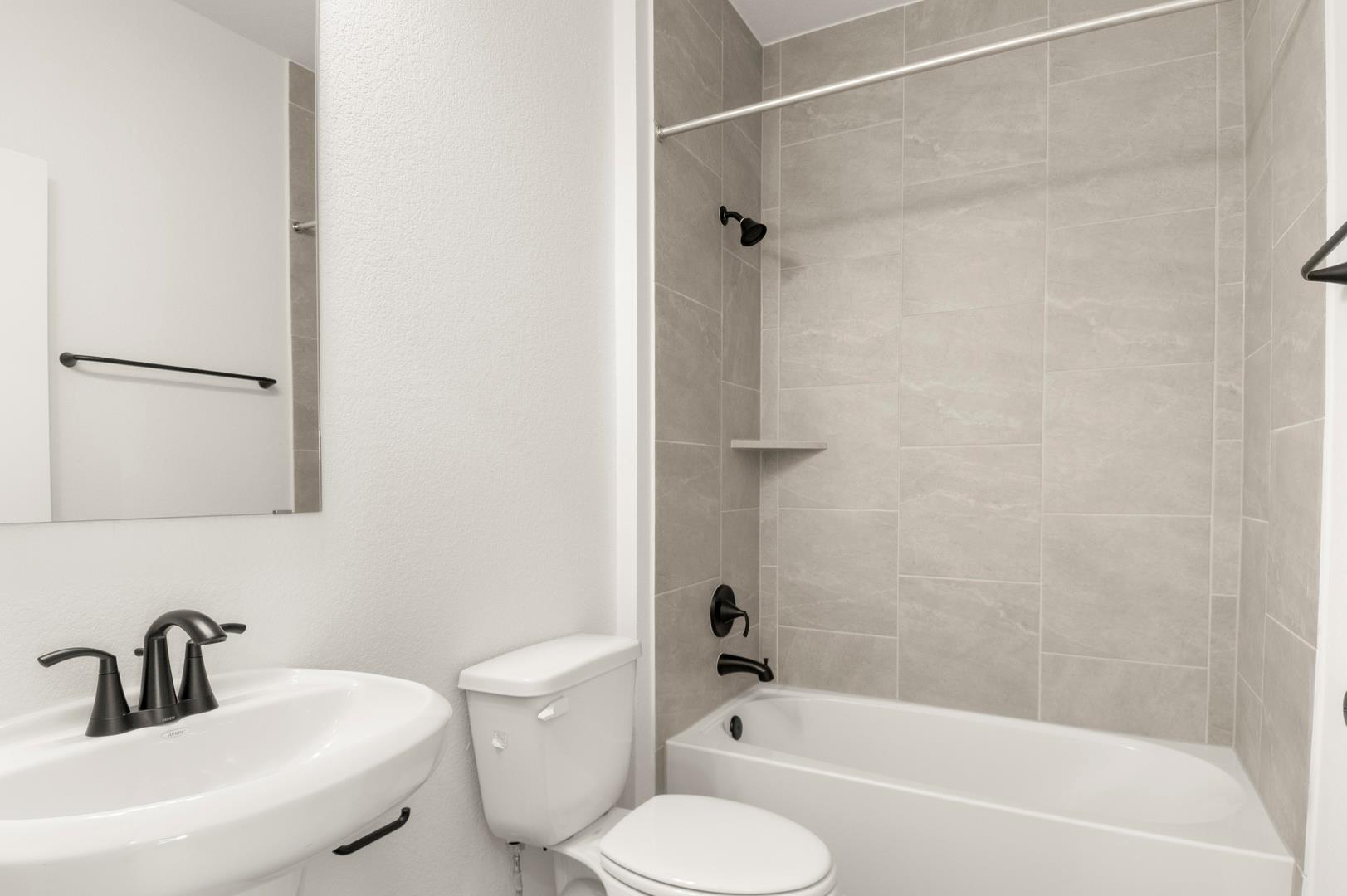 153 Wagon Spoke Way, Liberty Hill, TX 78642