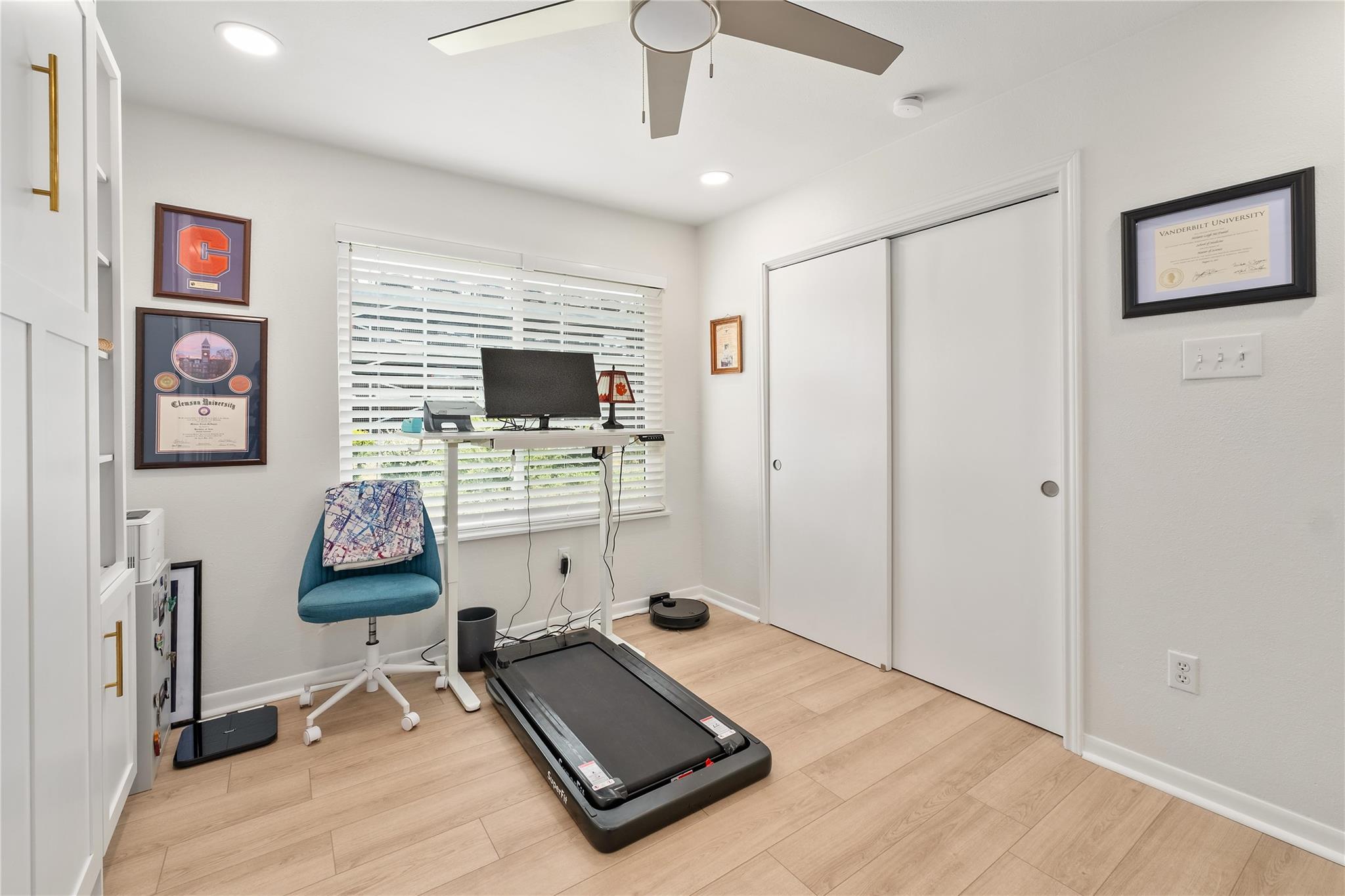 2450 Ashdale Dr # D228, Austin, TX 78757