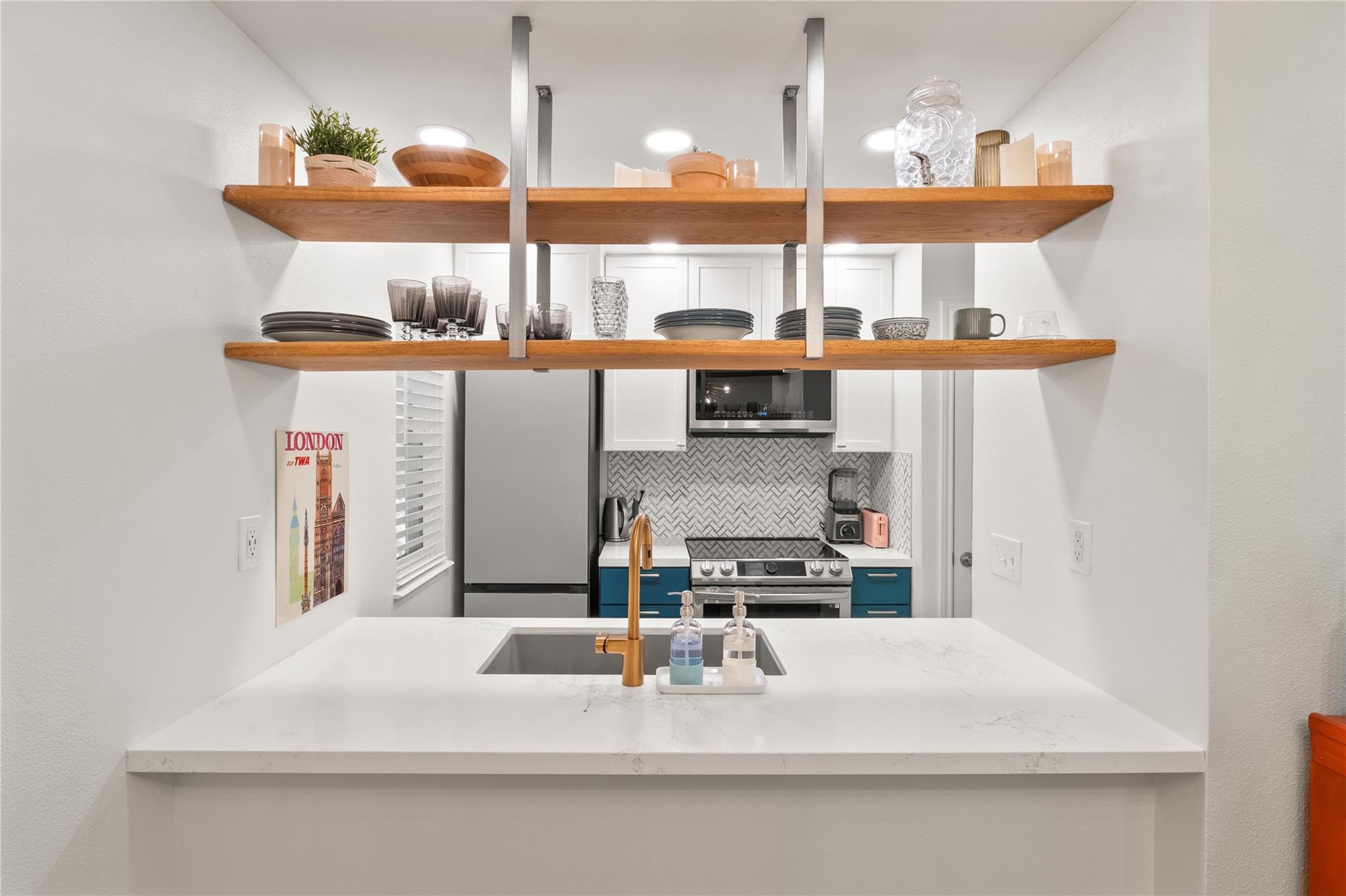 2450 Ashdale Dr # D228, Austin, TX 78757