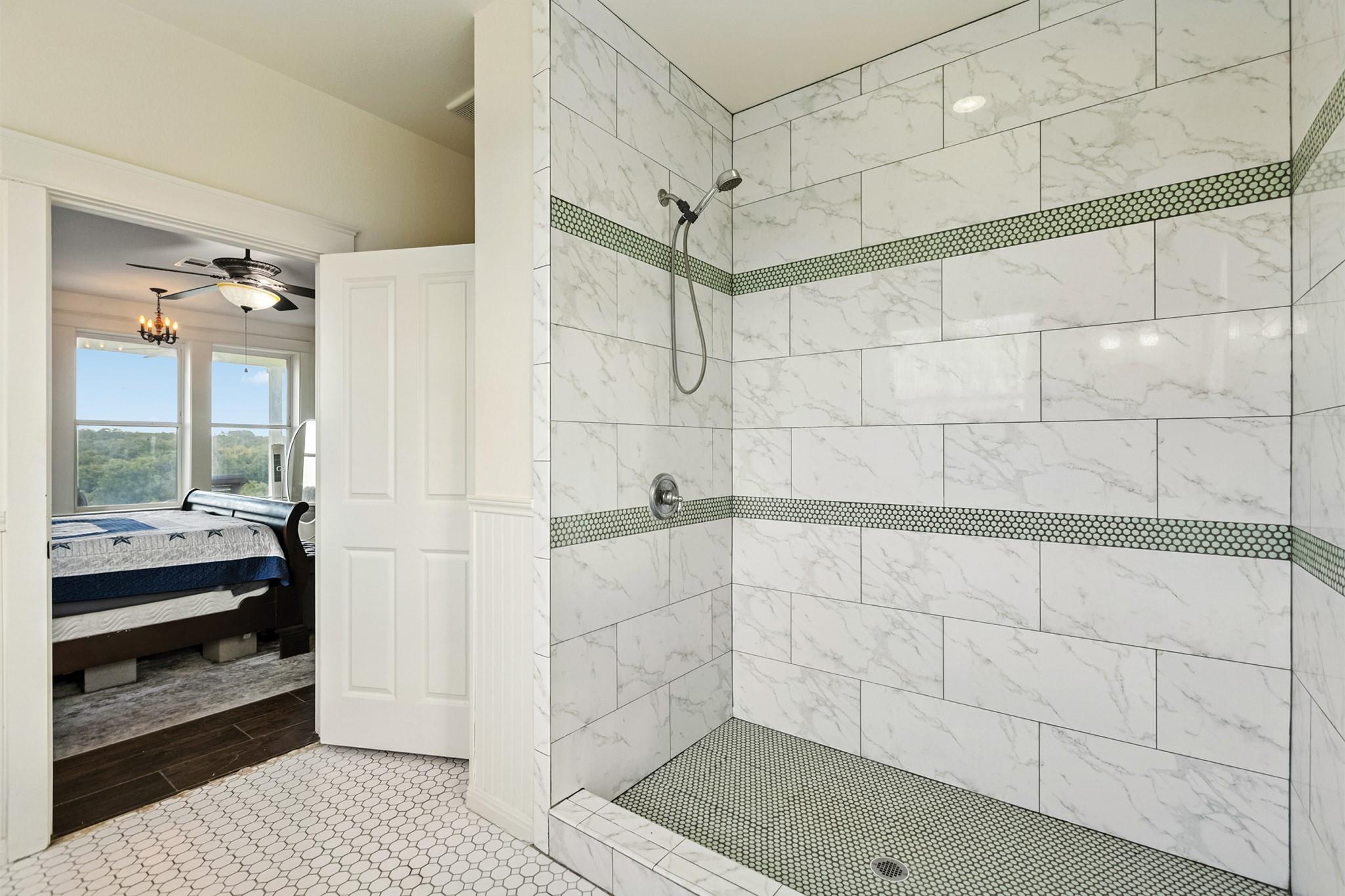 498 N County Line Rd, Elgin, TX 78621