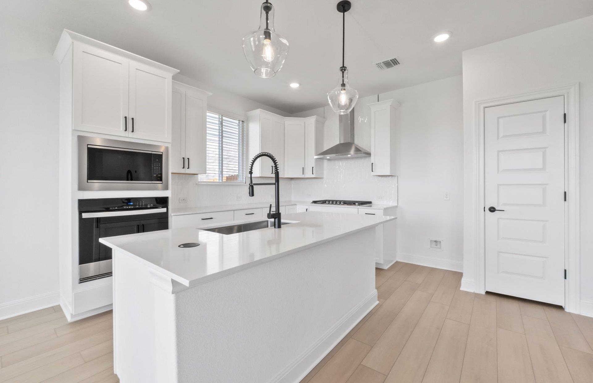 16817 Catemaco Walk, Manor, TX 78653