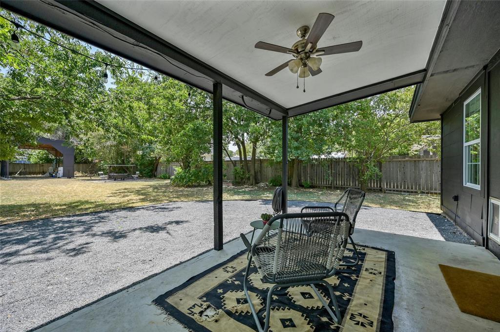 8415 Bowling Green Dr, Austin, TX 78757