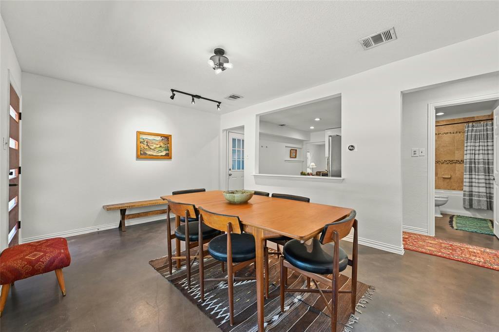 8415 Bowling Green Dr, Austin, TX 78757