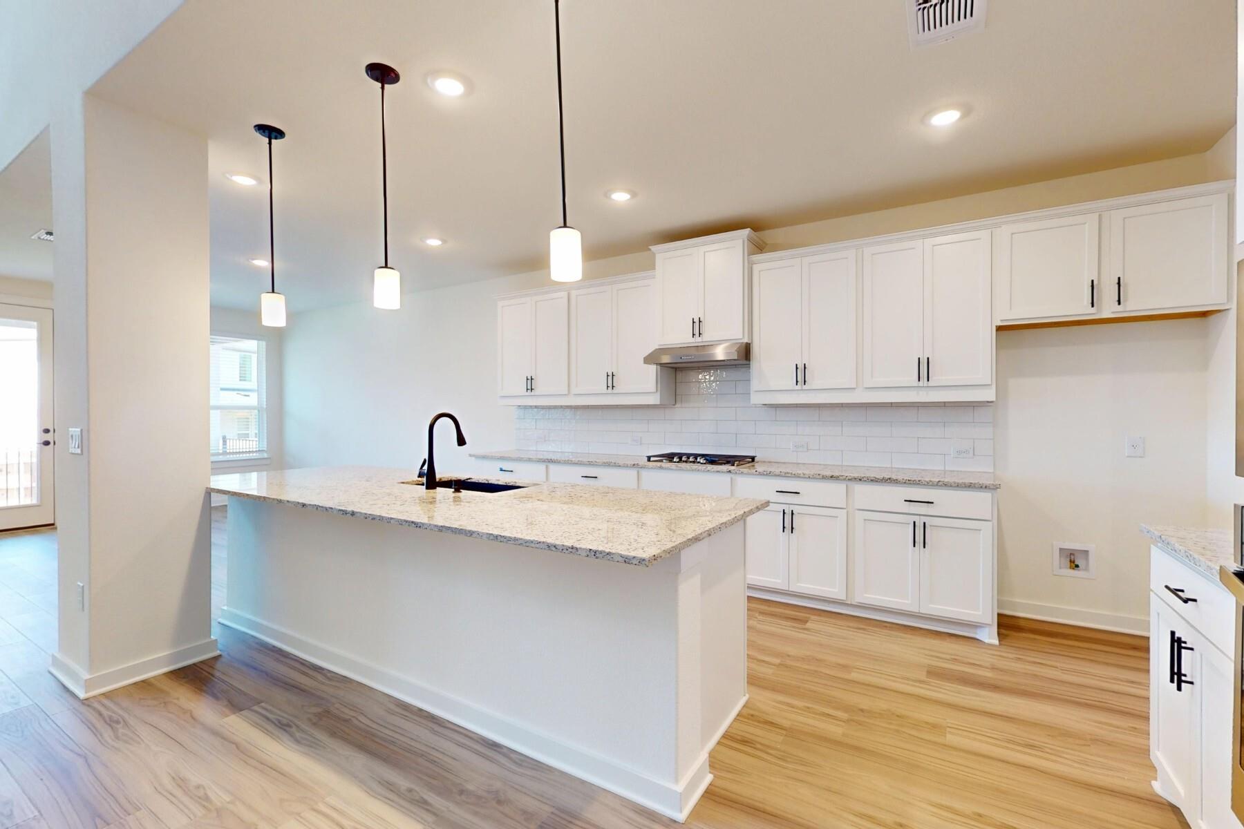 853 Frisco Ln, Leander, TX 78641