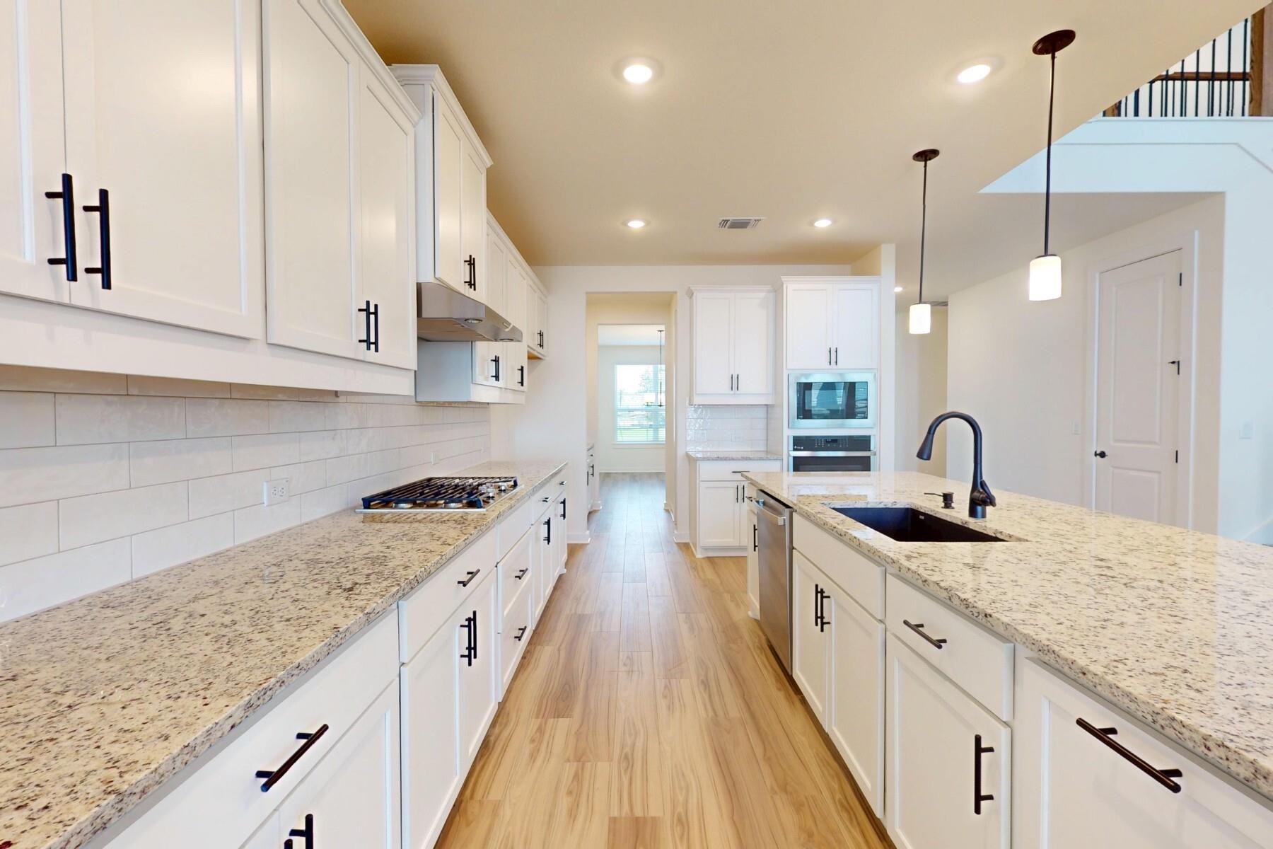 853 Frisco Ln, Leander, TX 78641