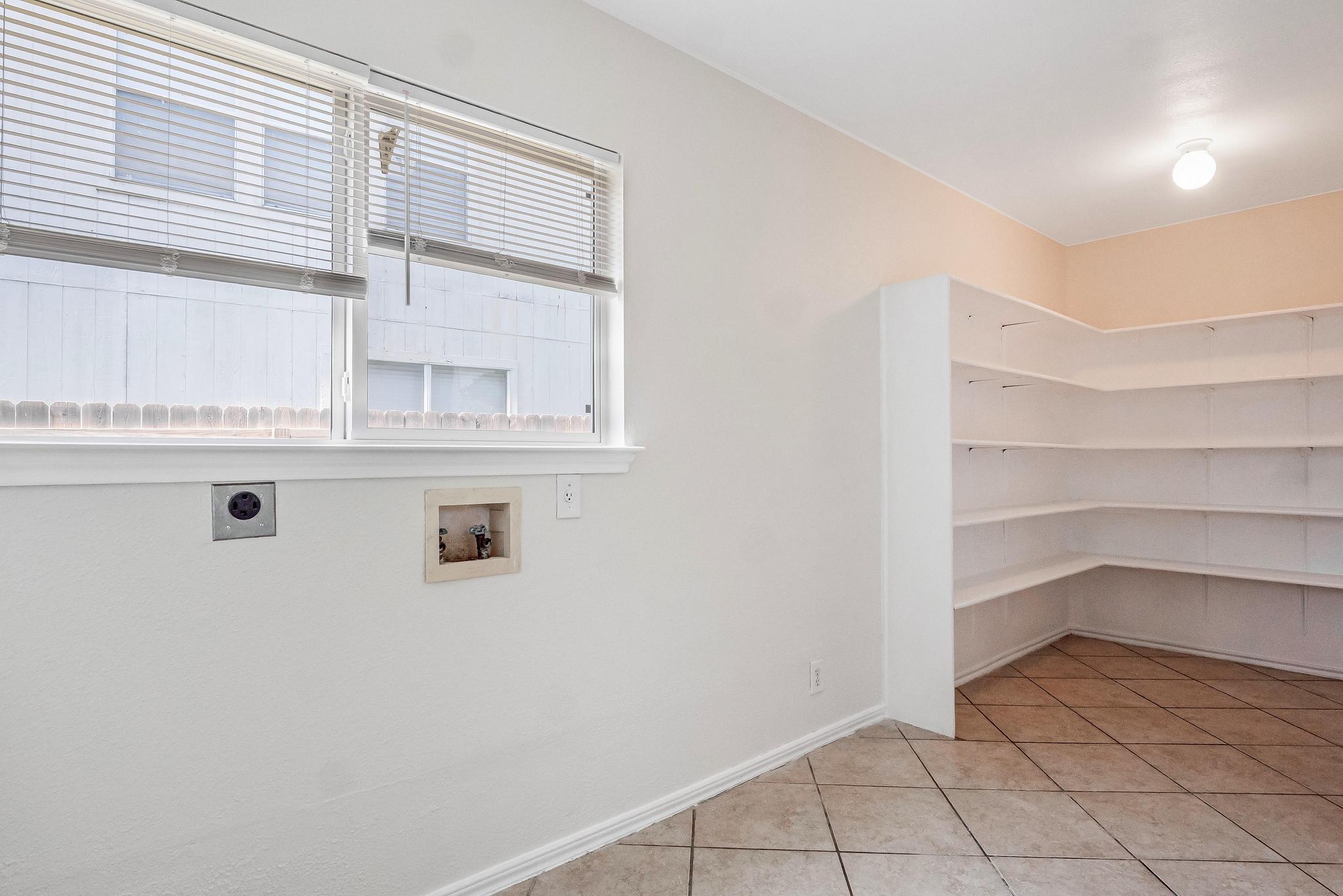 1302 Gulf Way, Round Rock, TX 78665