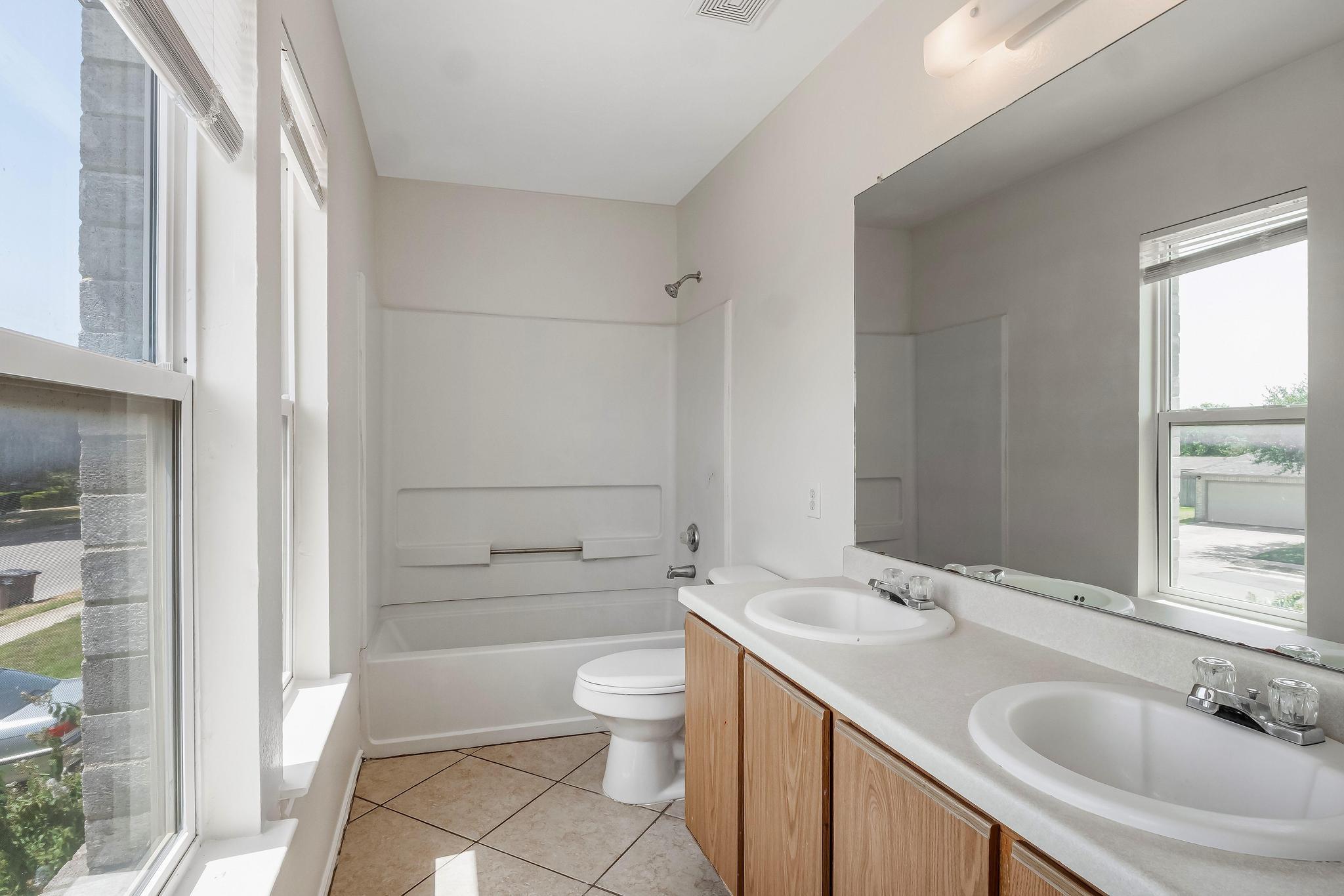 1302 Gulf Way, Round Rock, TX 78665