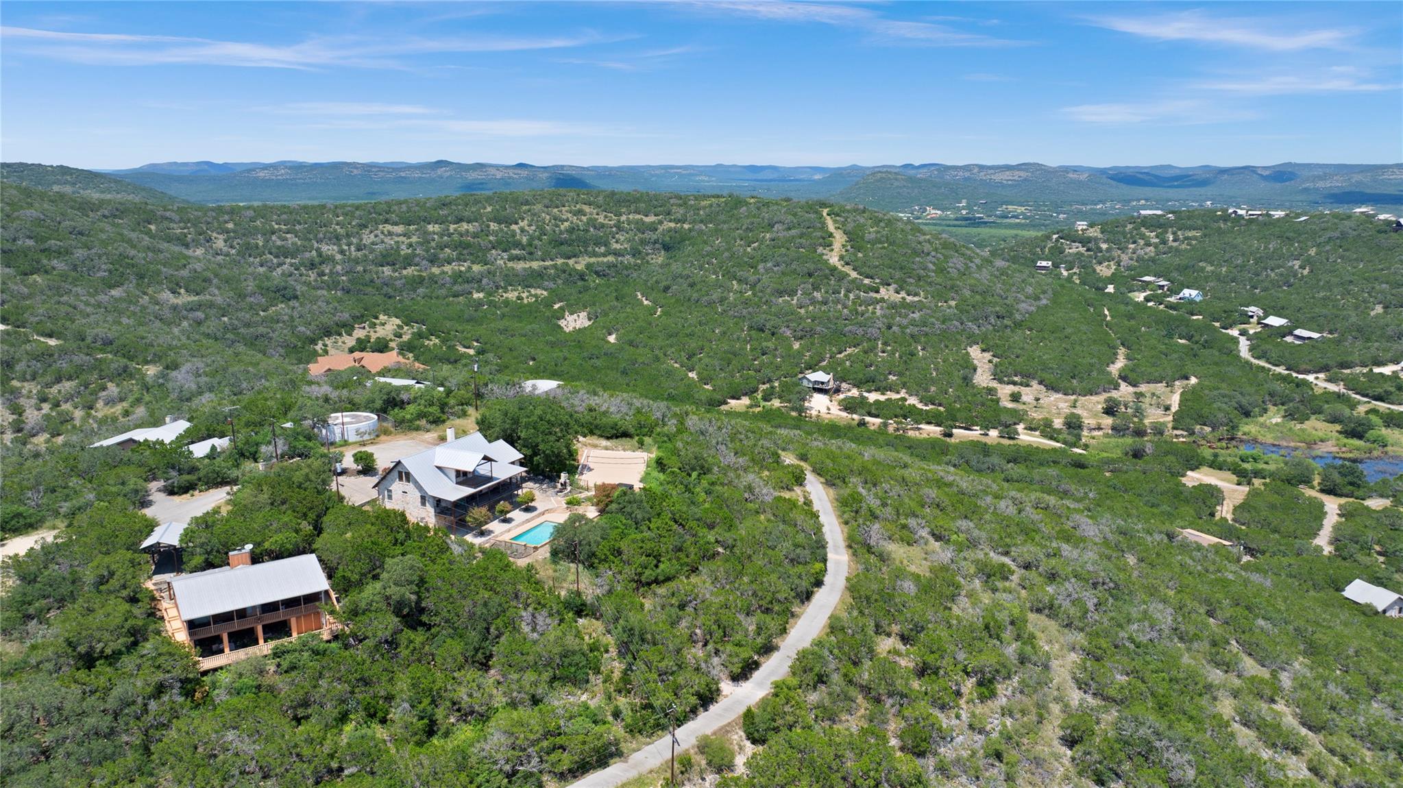 360 Bluebonnet Rd, Concan, TX 78838