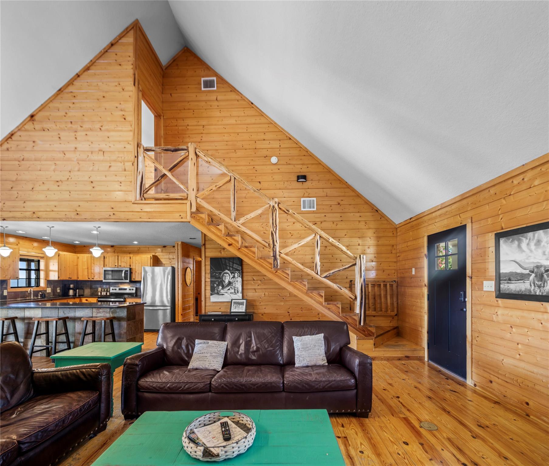 360 Bluebonnet Rd, Concan, TX 78838