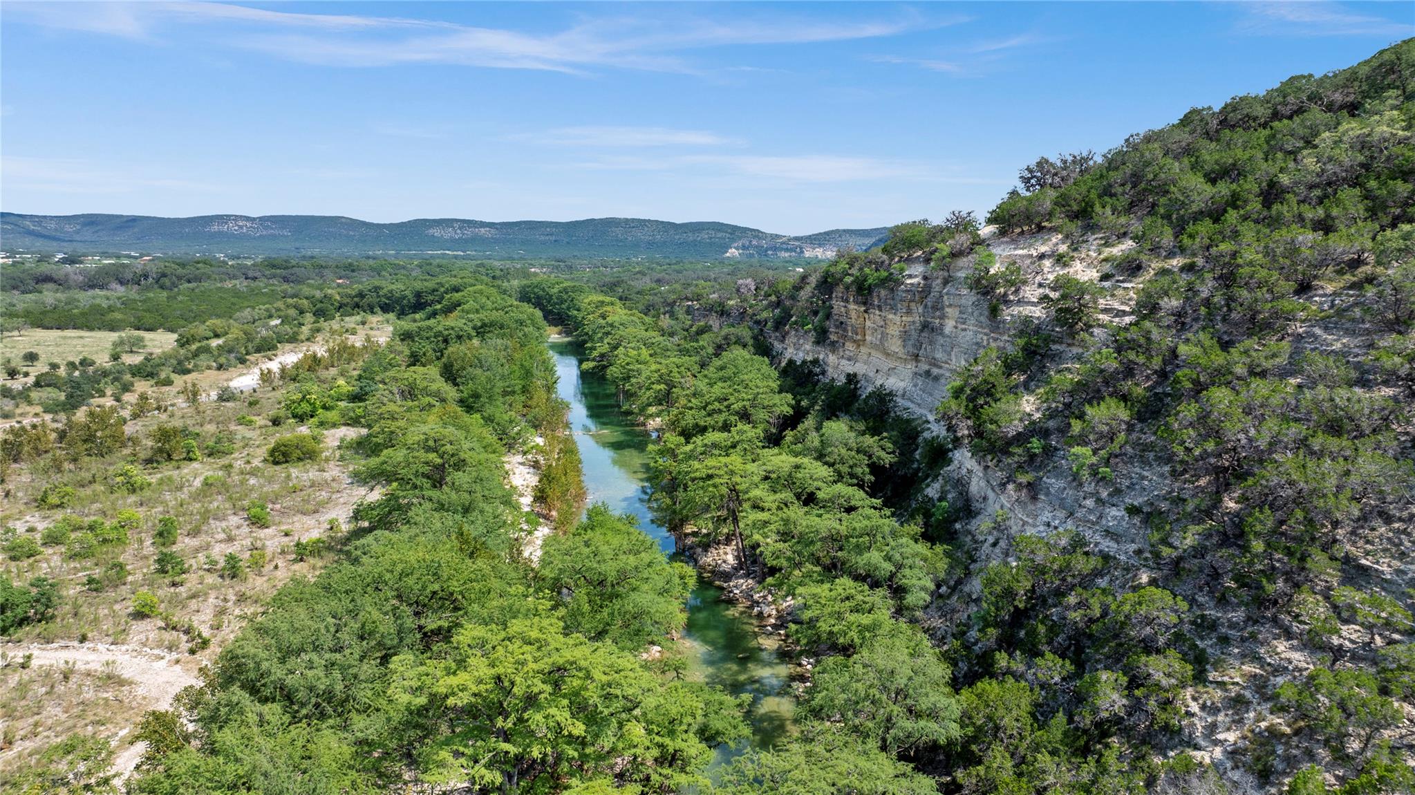 360 Bluebonnet Rd, Concan, TX 78838