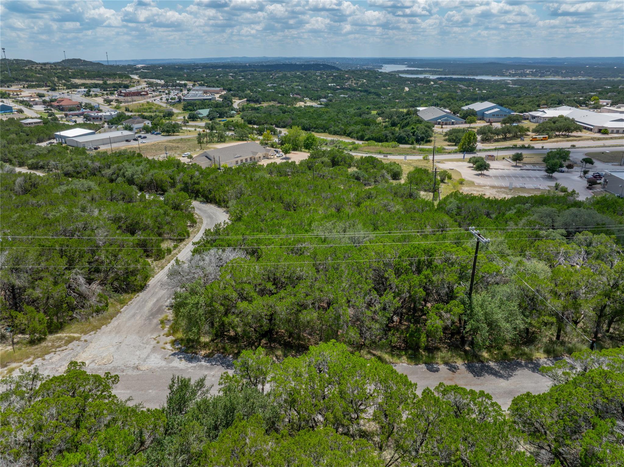 8200 Arroyo Ave, Lago Vista, TX 78645