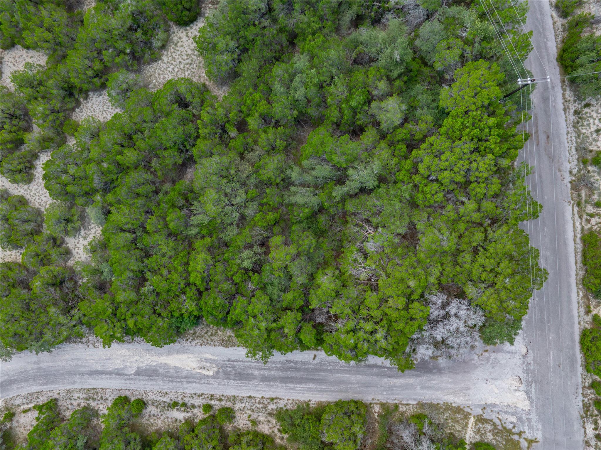 8200 Arroyo Ave, Lago Vista, TX 78645