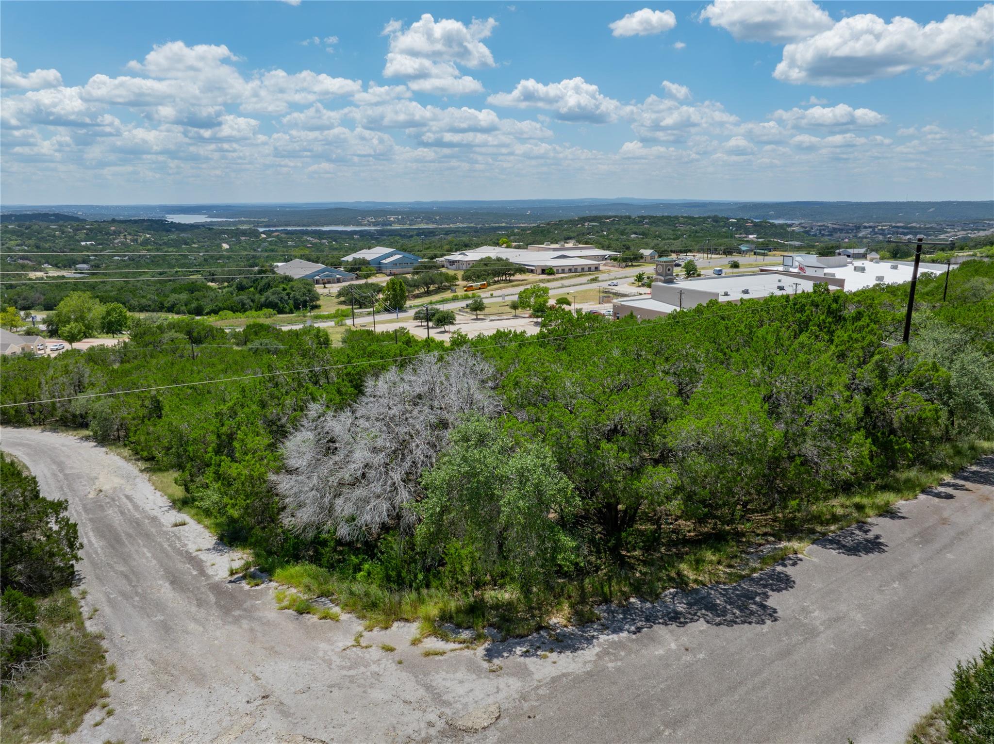 8200 Arroyo Ave, Lago Vista, TX 78645