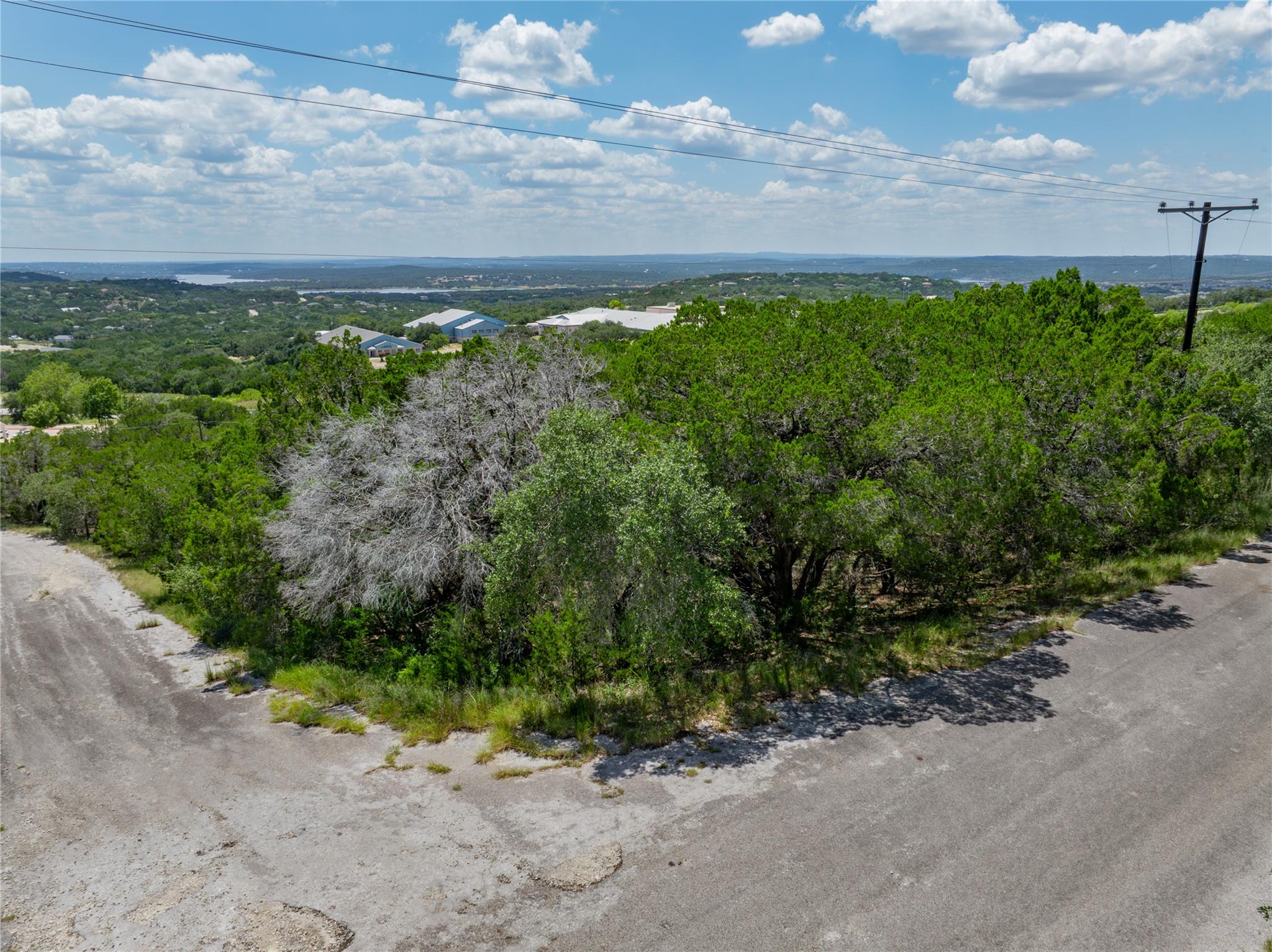 8200 Arroyo Ave, Lago Vista, TX 78645