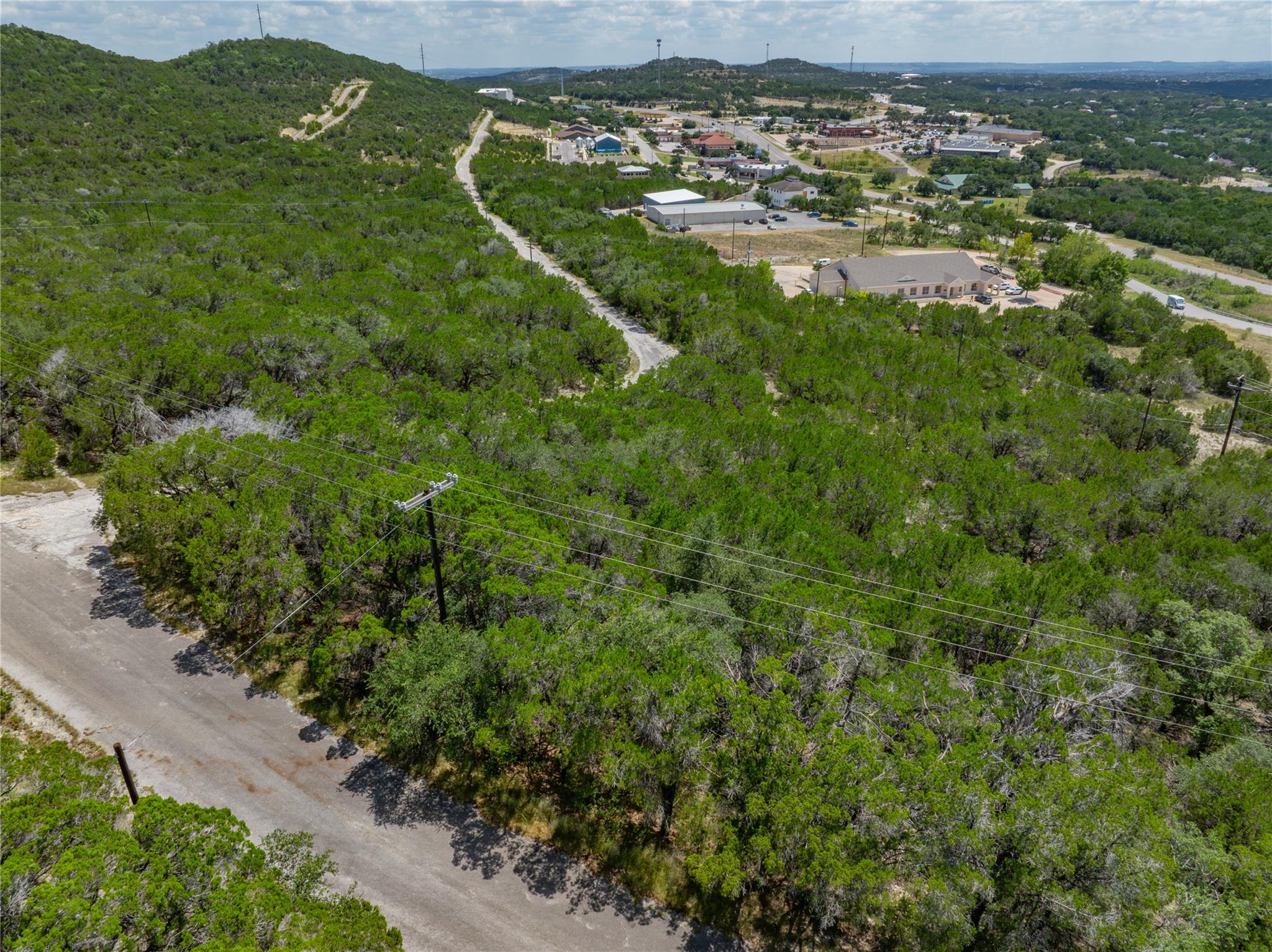 8200 Arroyo Ave, Lago Vista, TX 78645