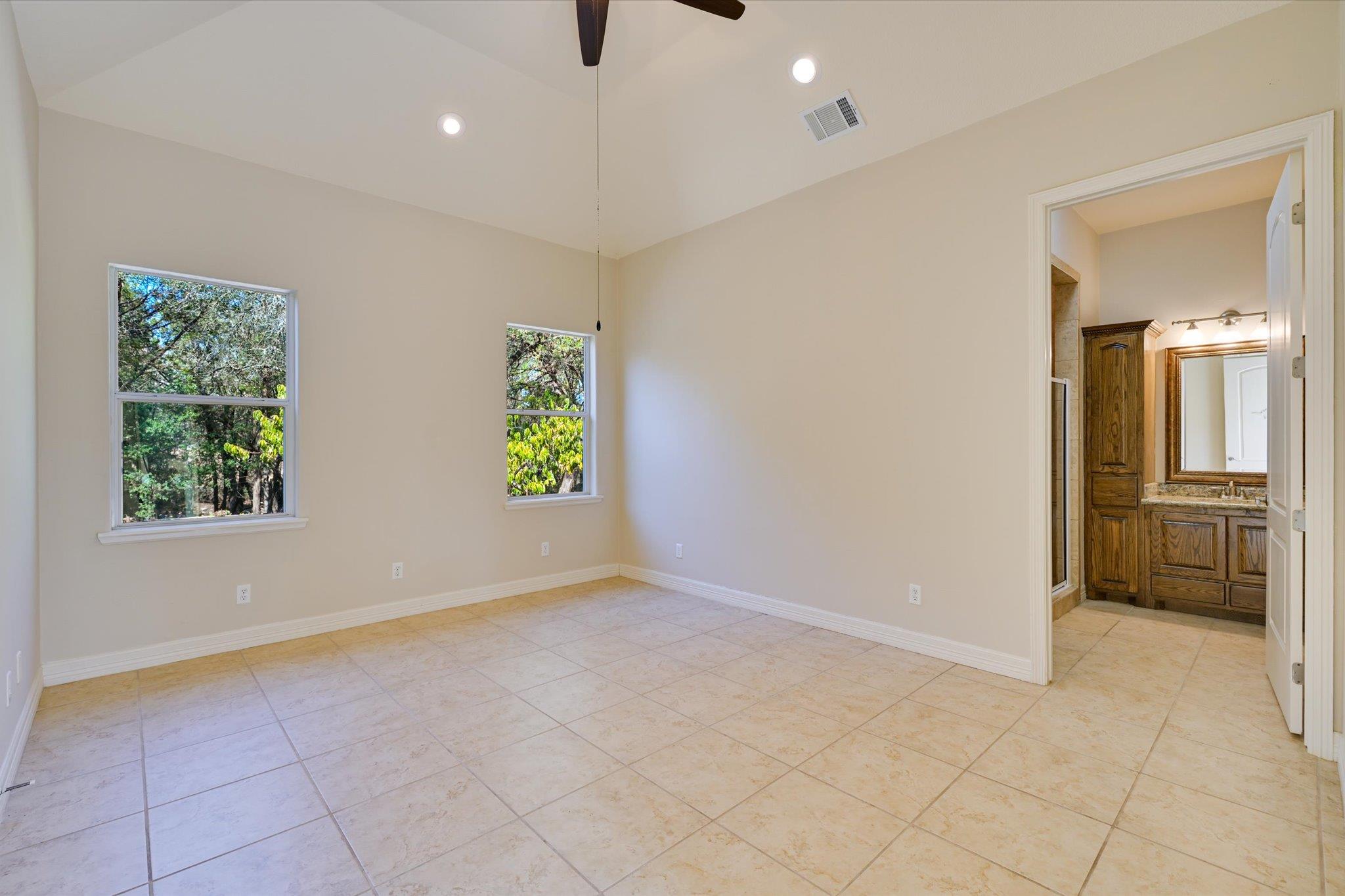 34 WOOD GLEN Dr, Wimberley, TX 78676