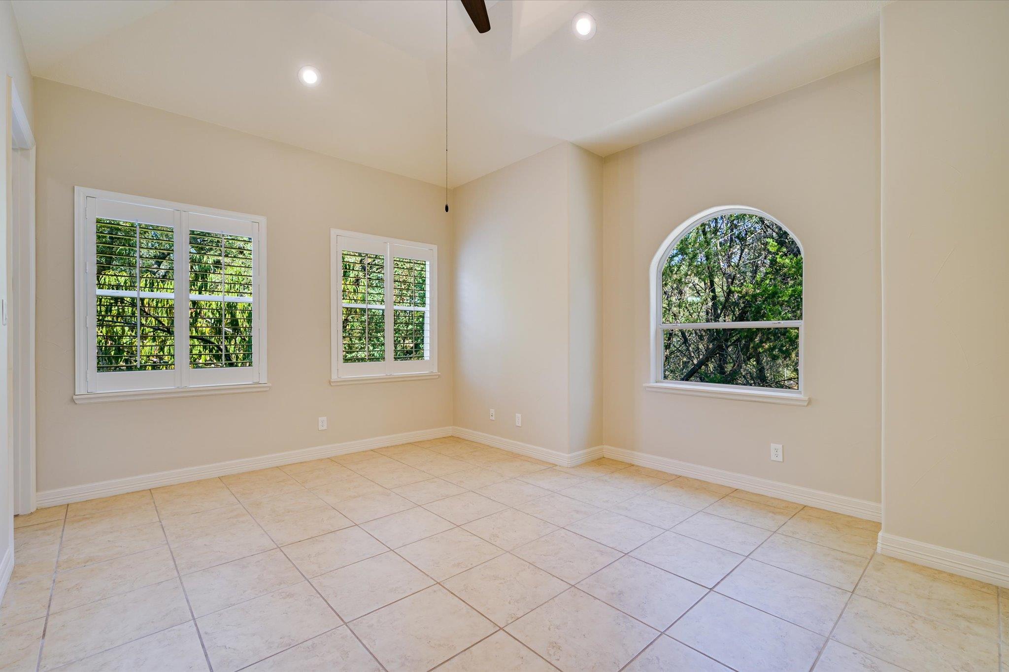 34 WOOD GLEN Dr, Wimberley, TX 78676