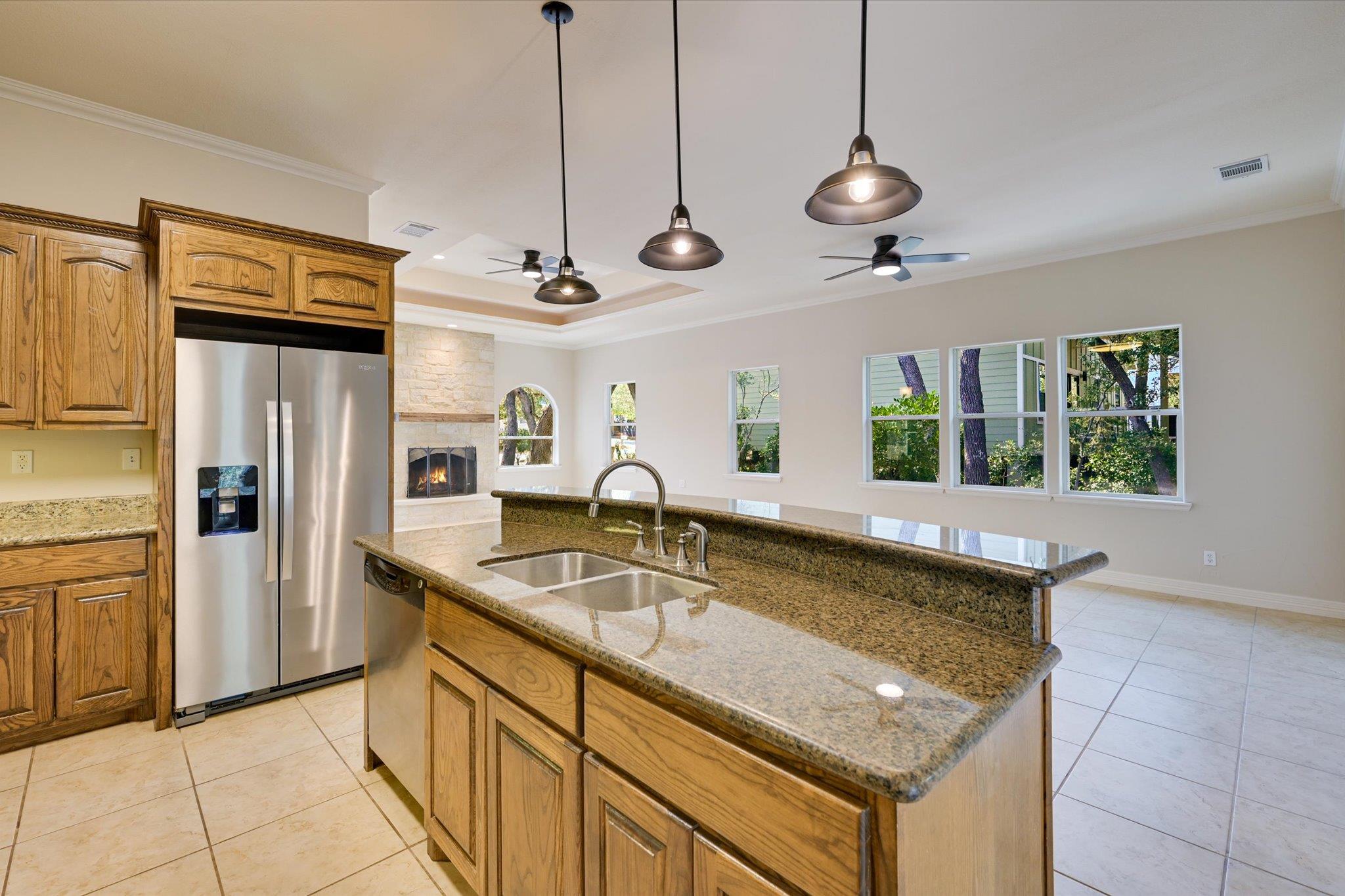 34 WOOD GLEN Dr, Wimberley, TX 78676