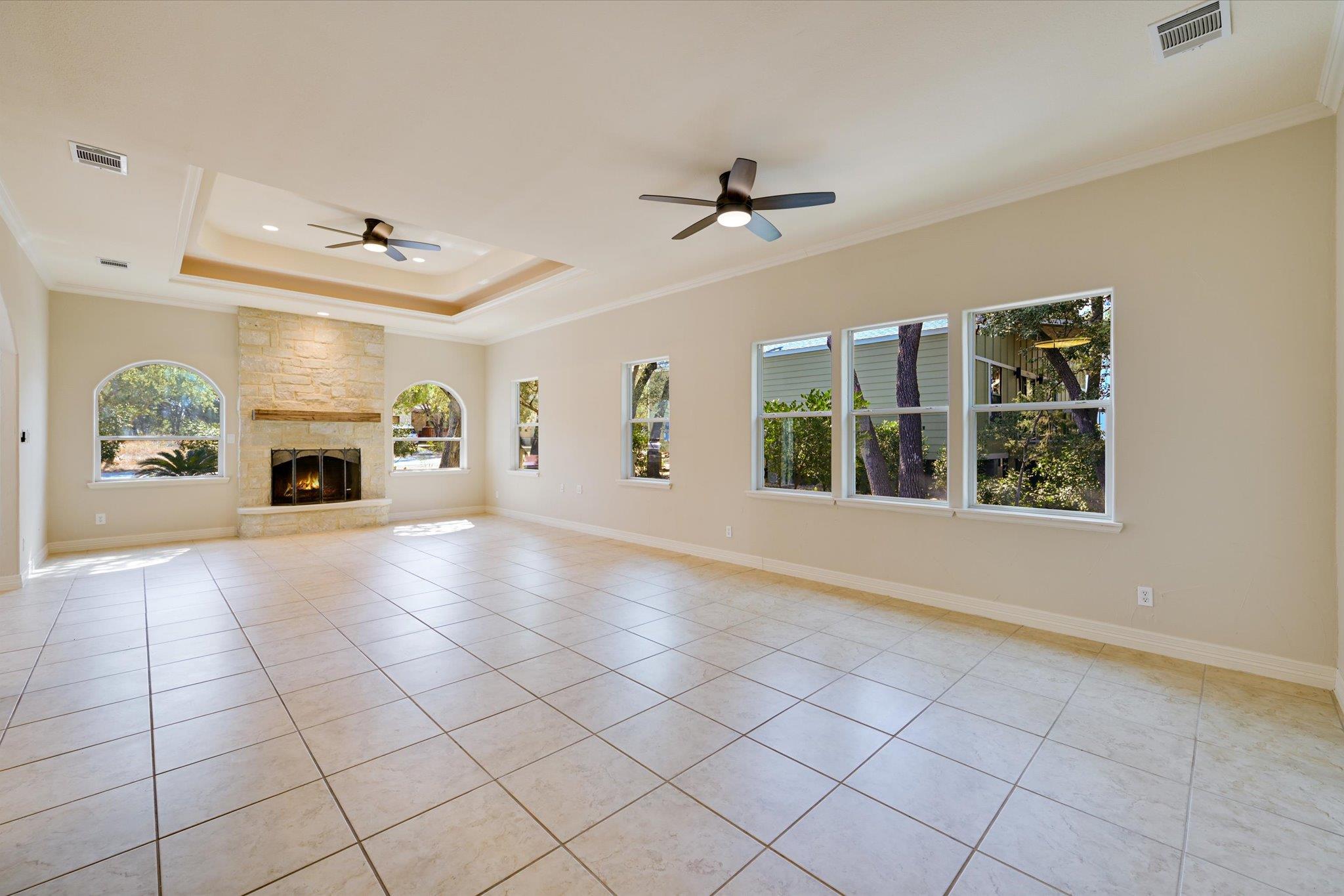 34 WOOD GLEN Dr, Wimberley, TX 78676