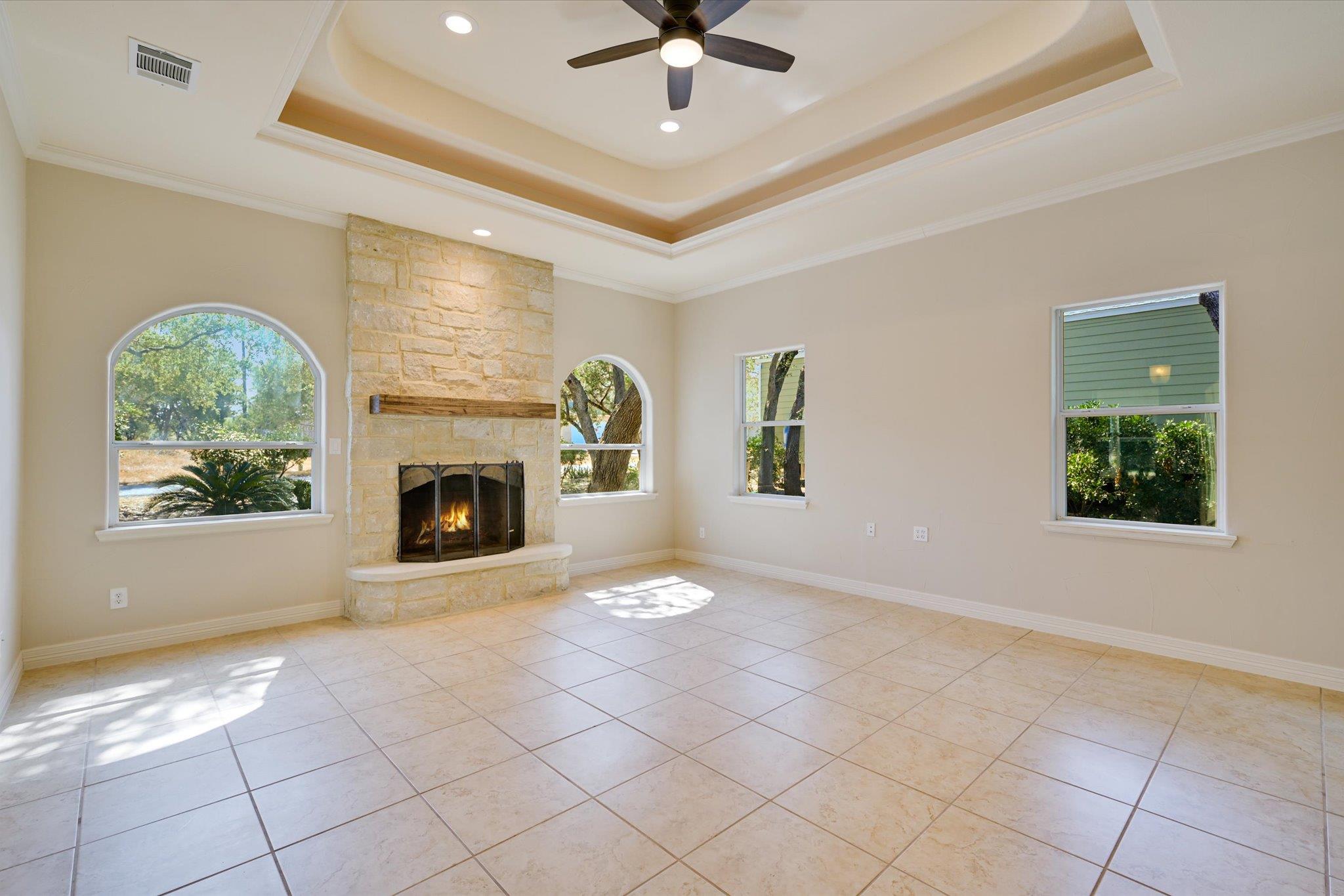 34 WOOD GLEN Dr, Wimberley, TX 78676