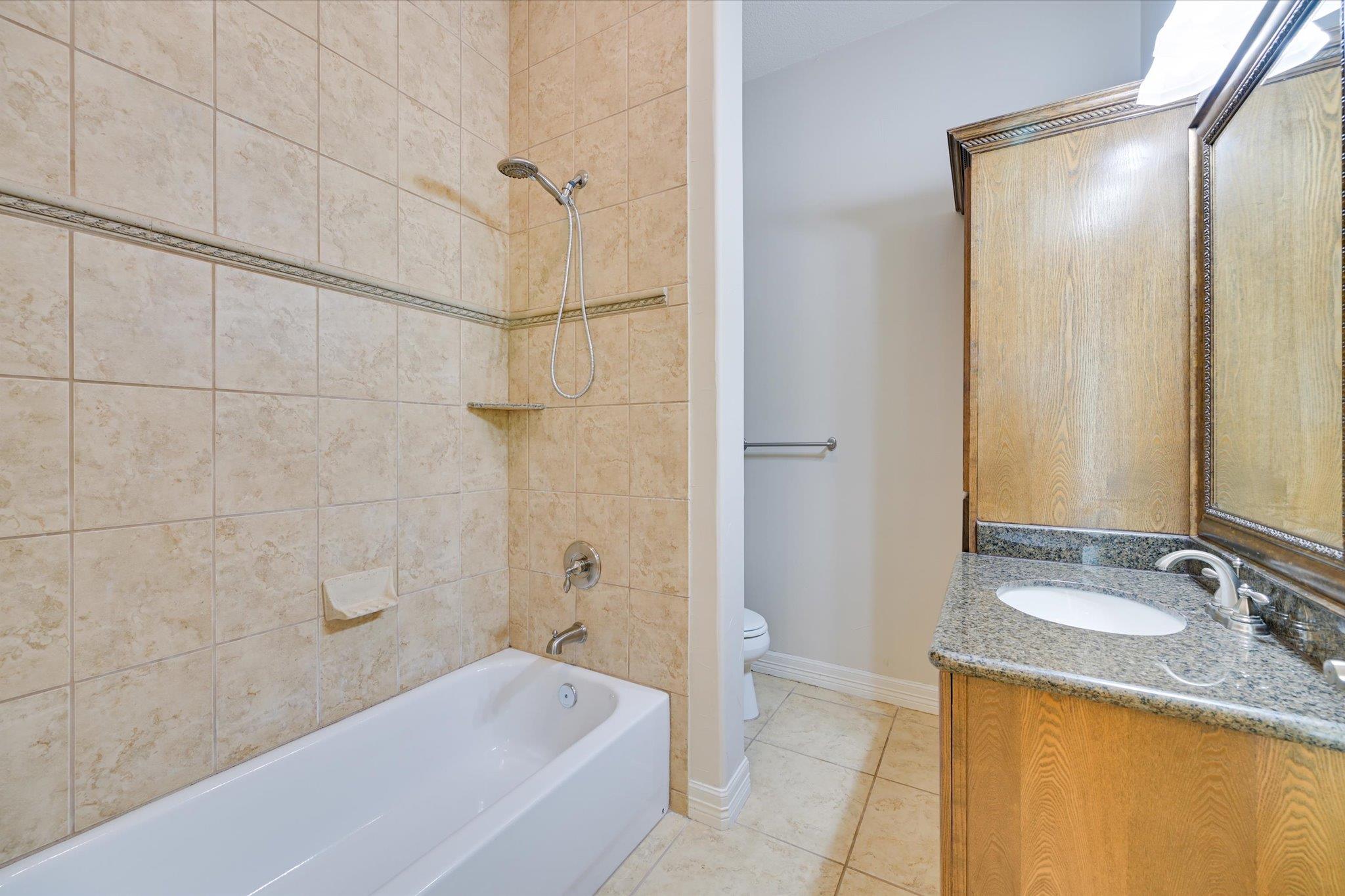 34 WOOD GLEN Dr, Wimberley, TX 78676