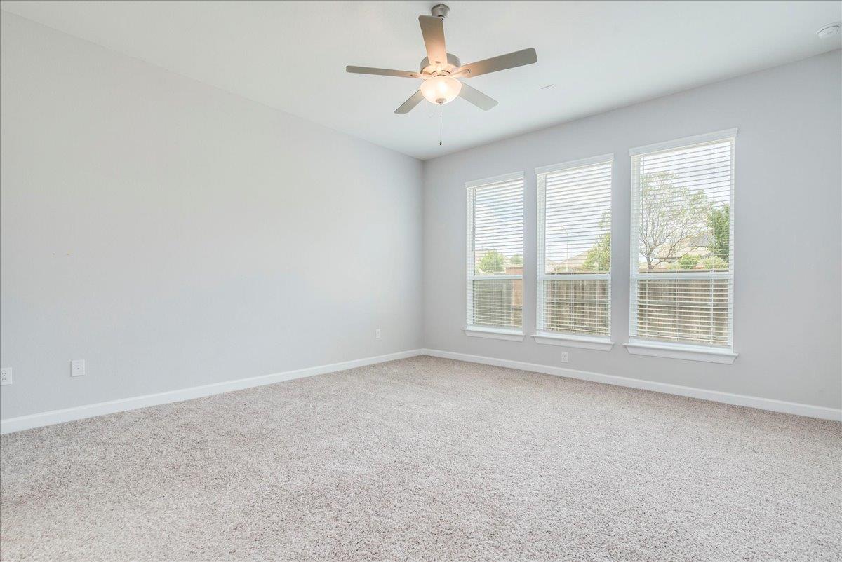 584 Baretta Loop, Buda, TX 78610