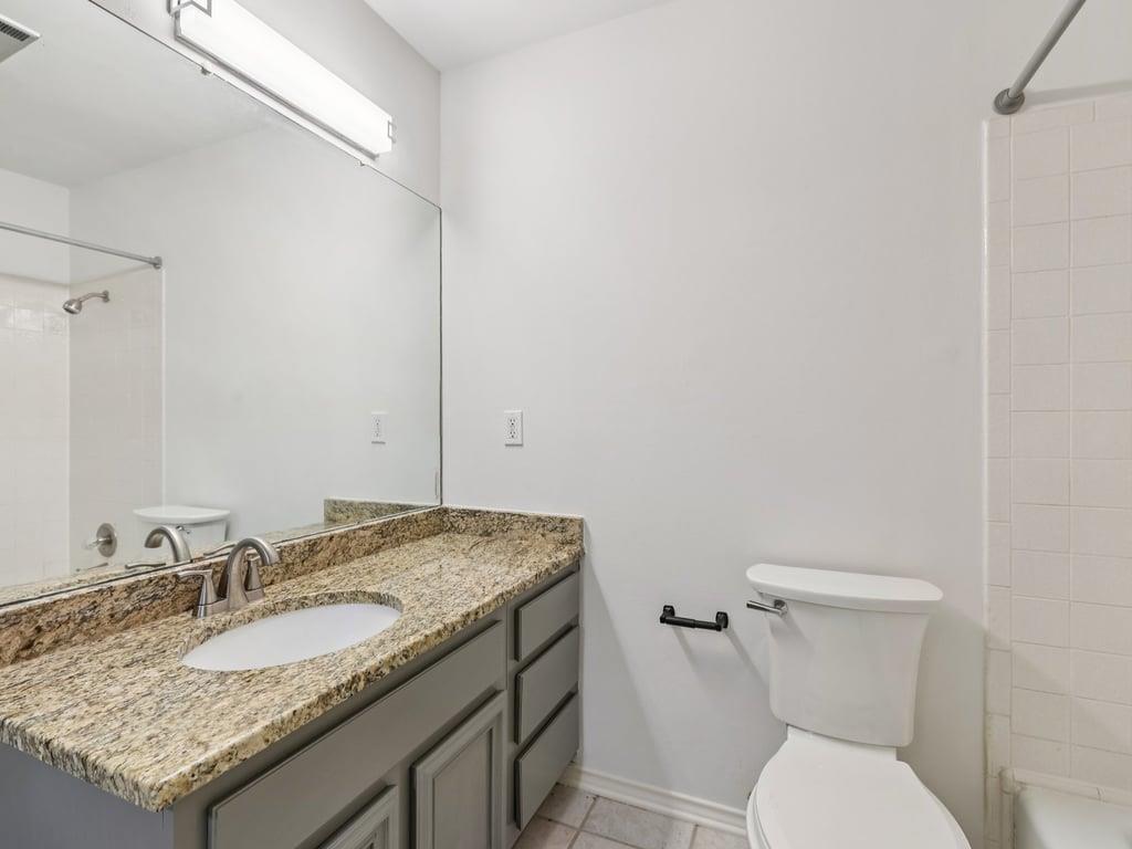 2507 Quarry Rd # D, Austin, TX 78703