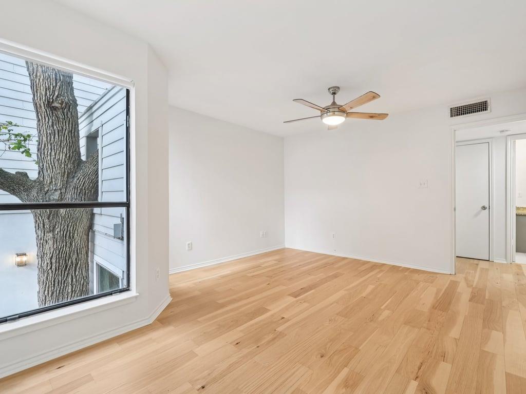 2507 Quarry Rd # D, Austin, TX 78703