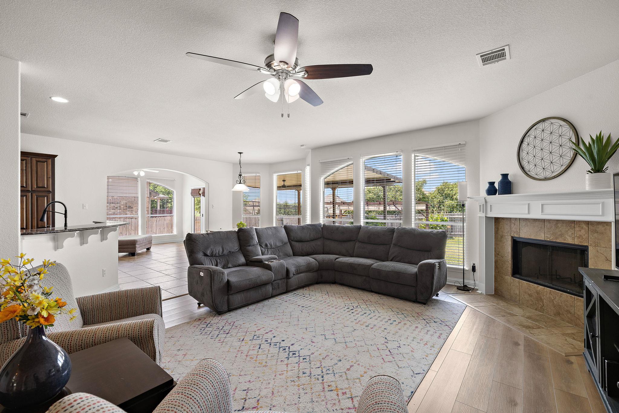 19516 Sangremon Way, Pflugerville, TX 78660