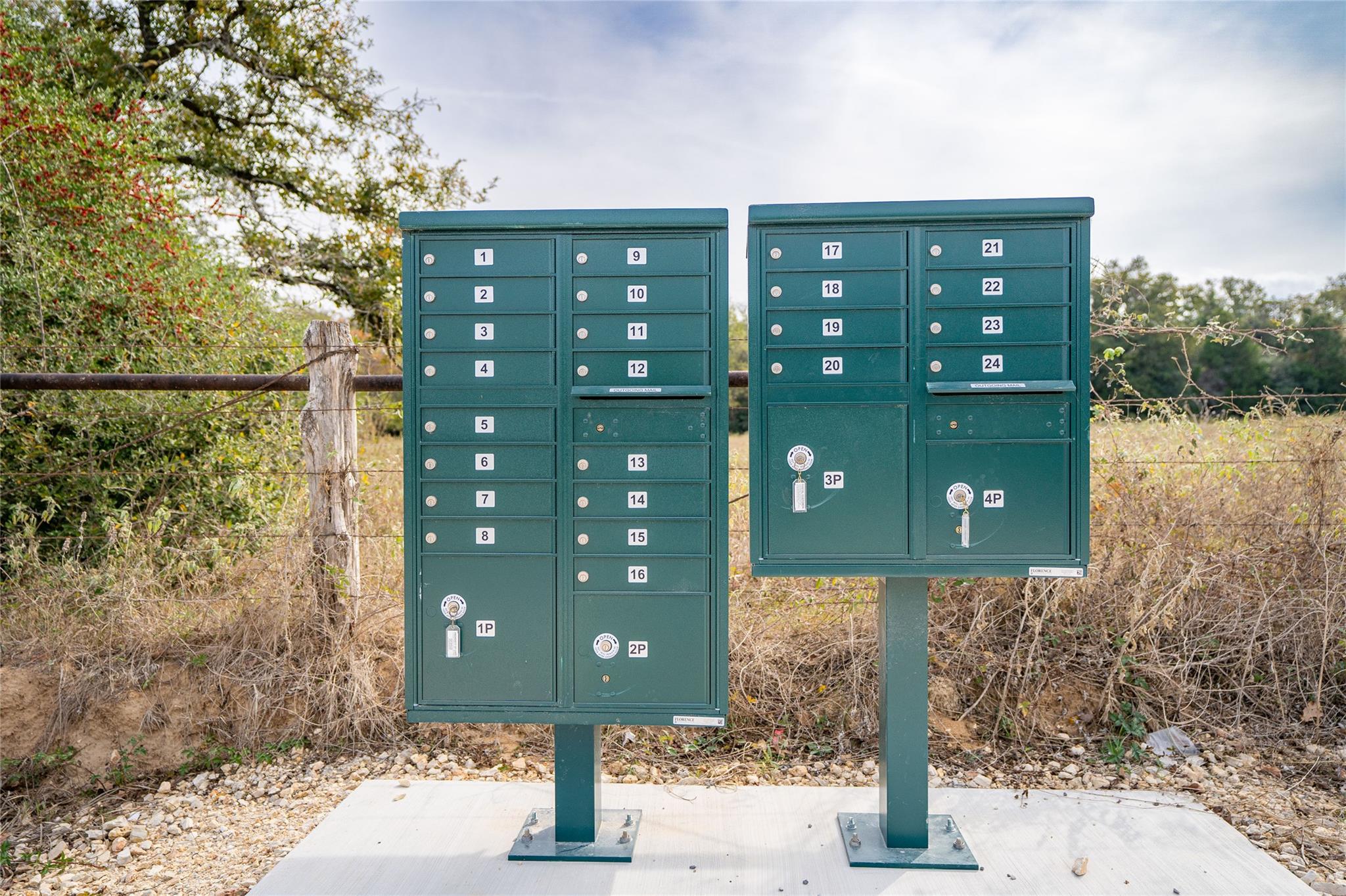 956 Johnson Farms Rd, Harwood, TX 78632