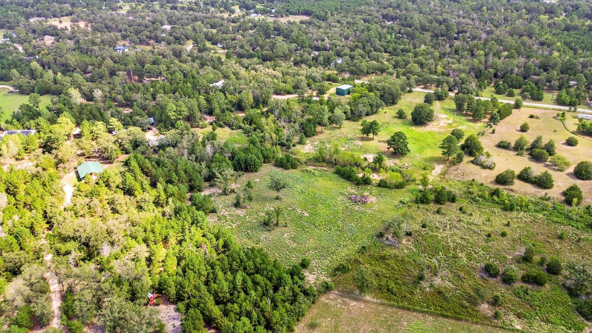 147 Pine Valley Dr, Paige, TX 78659