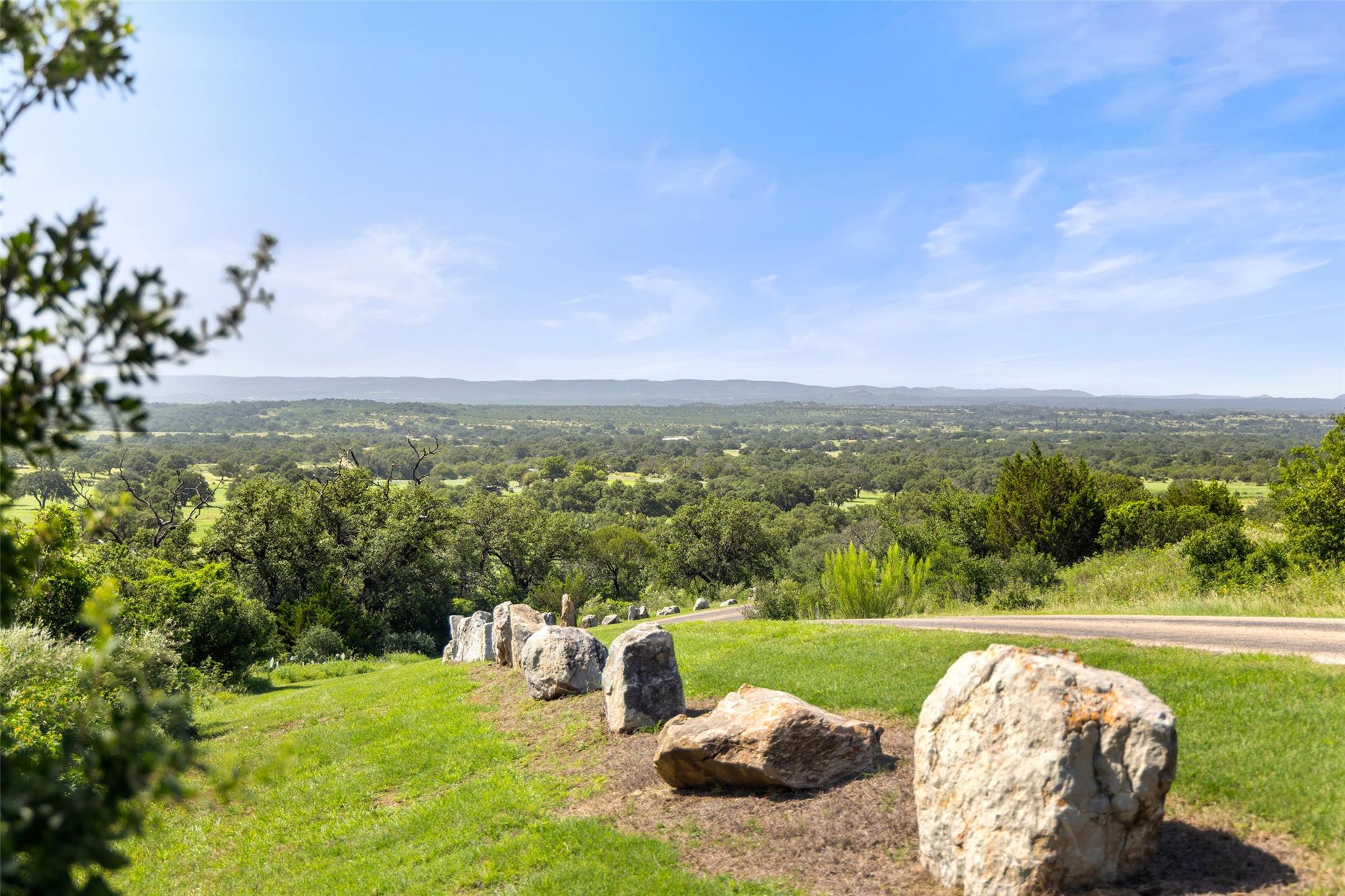 4529 Ranch Road 3347, Round Mountain, TX 78663