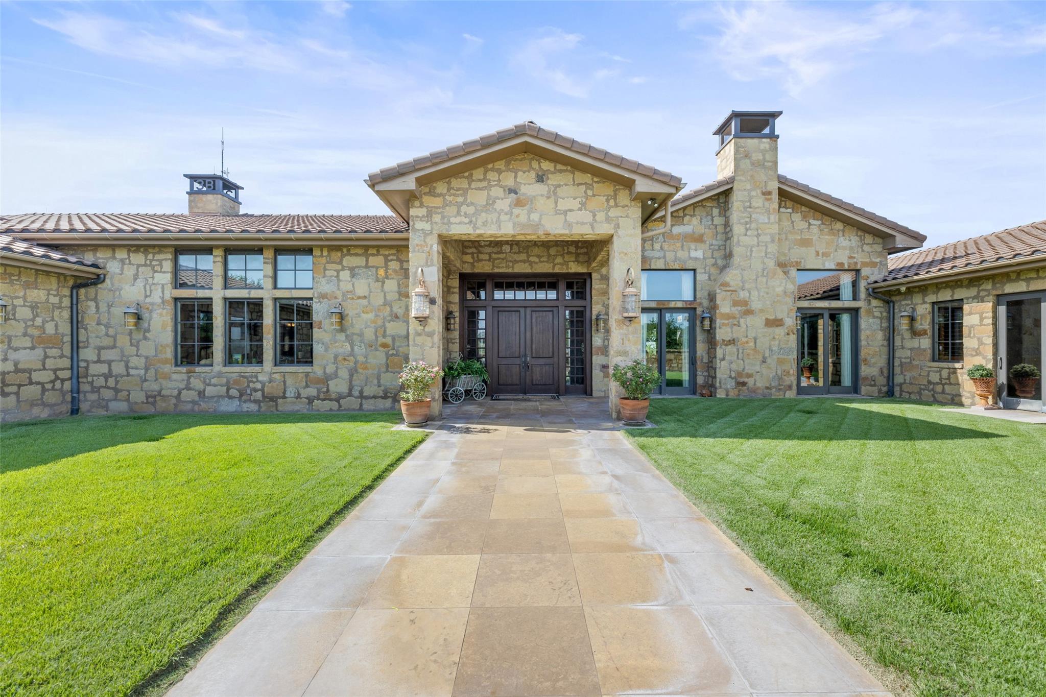 4529 Ranch Road 3347, Round Mountain, TX 78663