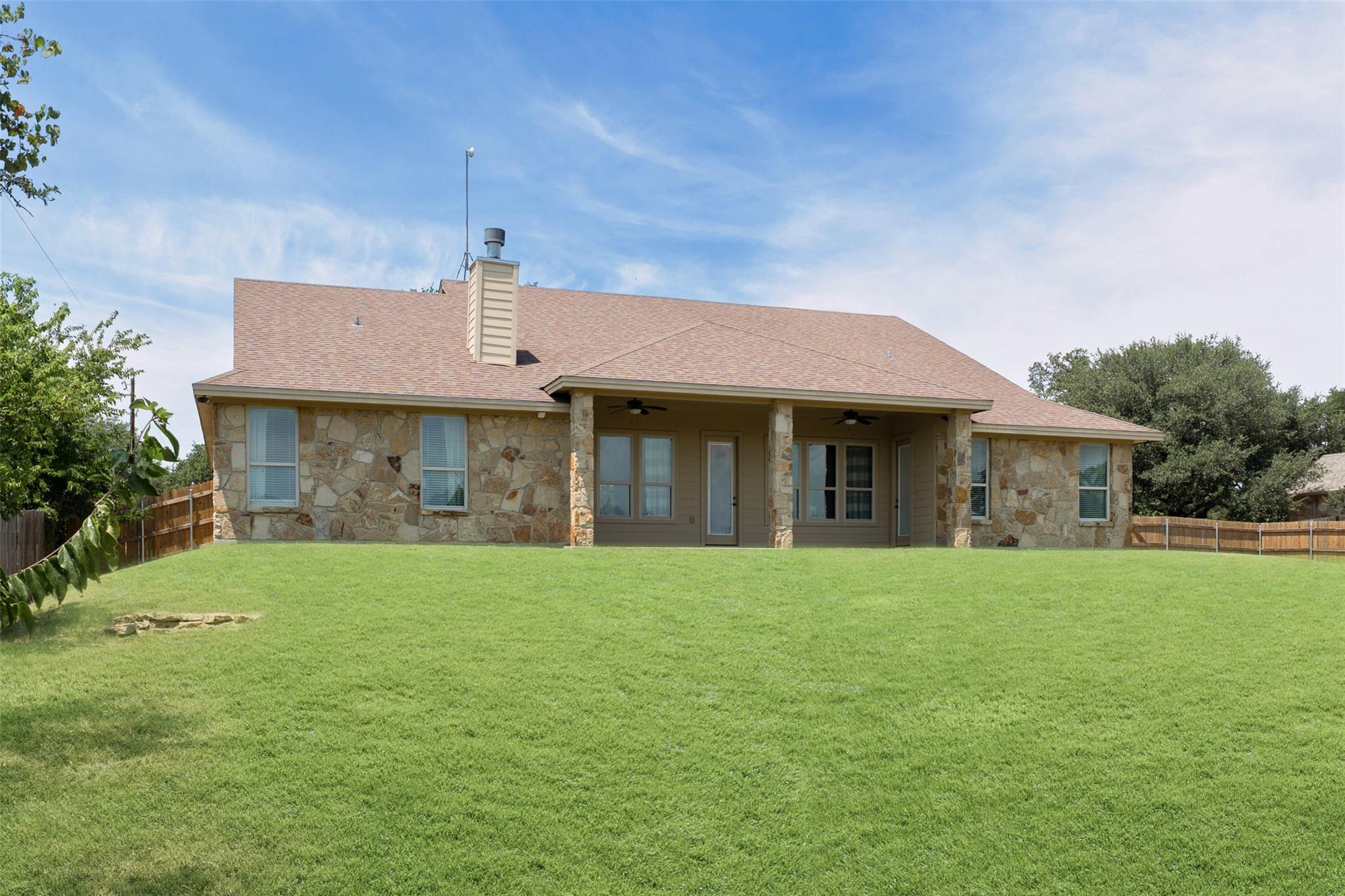 1024 Doves Landing Ct, Salado, TX 76571