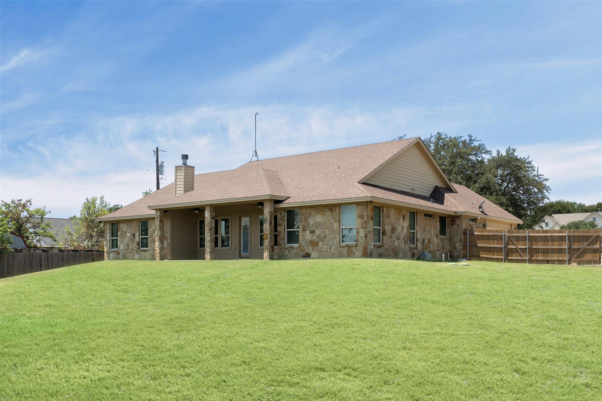 1024 Doves Landing Ct, Salado, TX 76571
