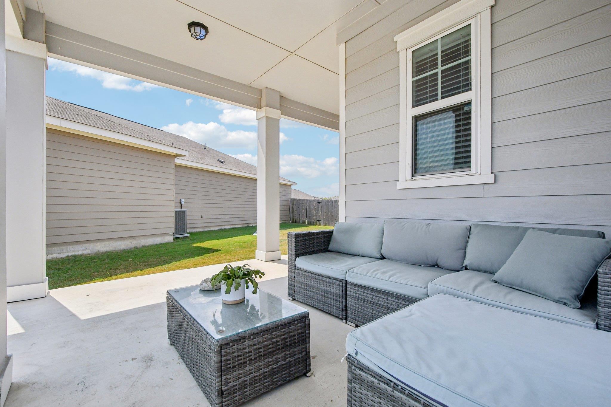 370 Seneca Loop, Kyle, TX 78640