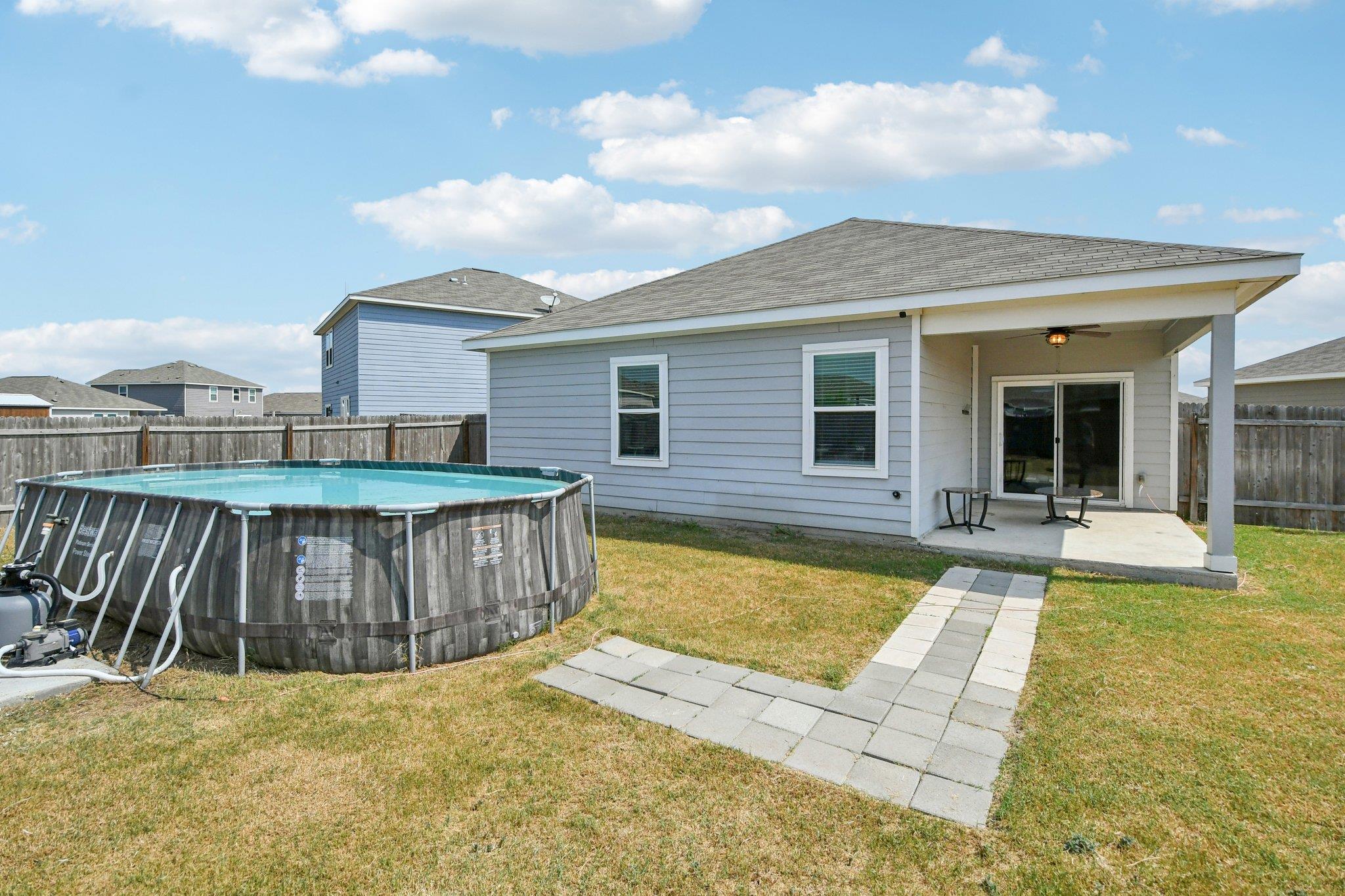 370 Seneca Loop, Kyle, TX 78640