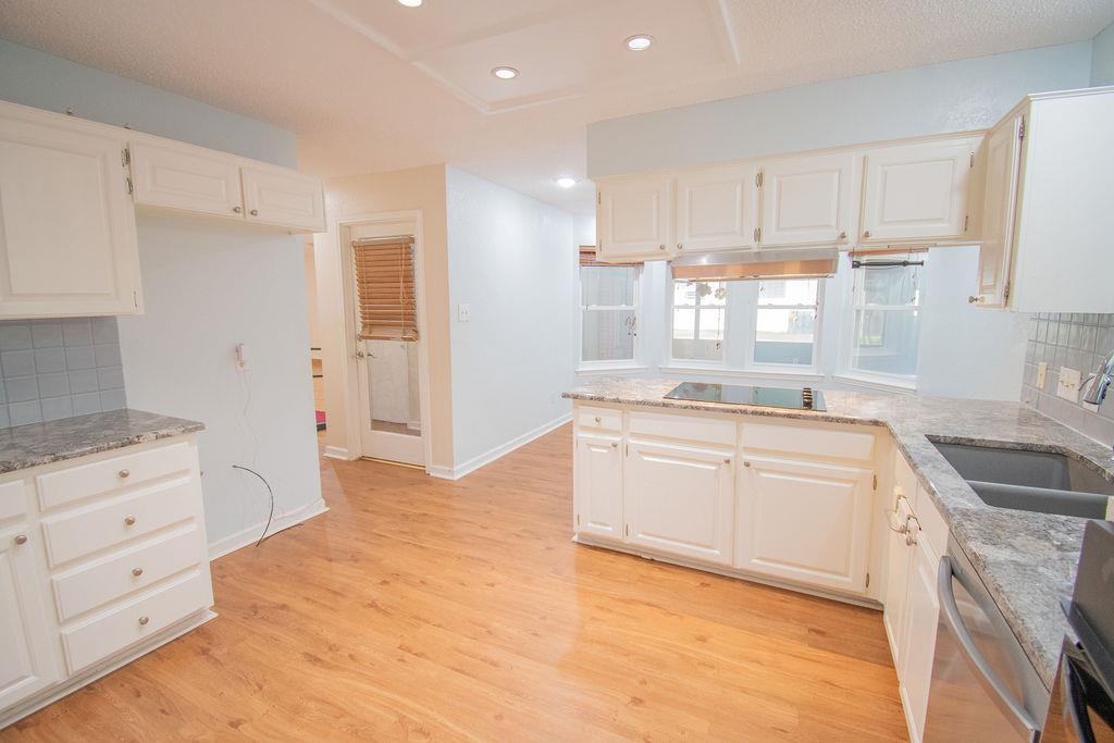 6 Fairview Dr, Round Rock, TX 78665