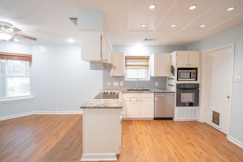 6 Fairview Dr, Round Rock, TX 78665