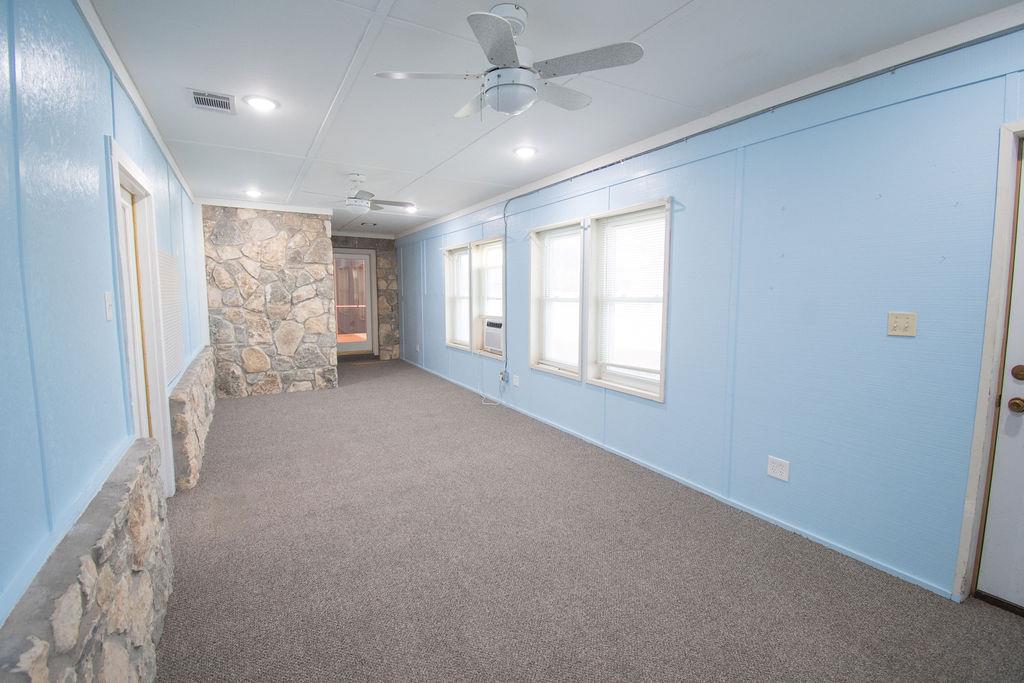 6 Fairview Dr, Round Rock, TX 78665