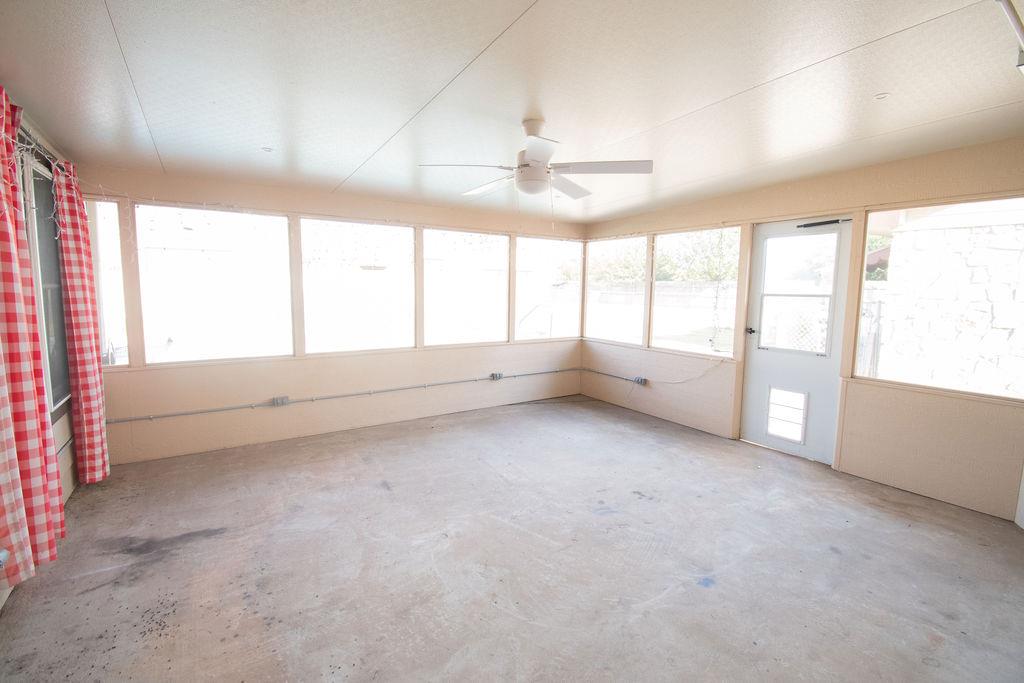 6 Fairview Dr, Round Rock, TX 78665