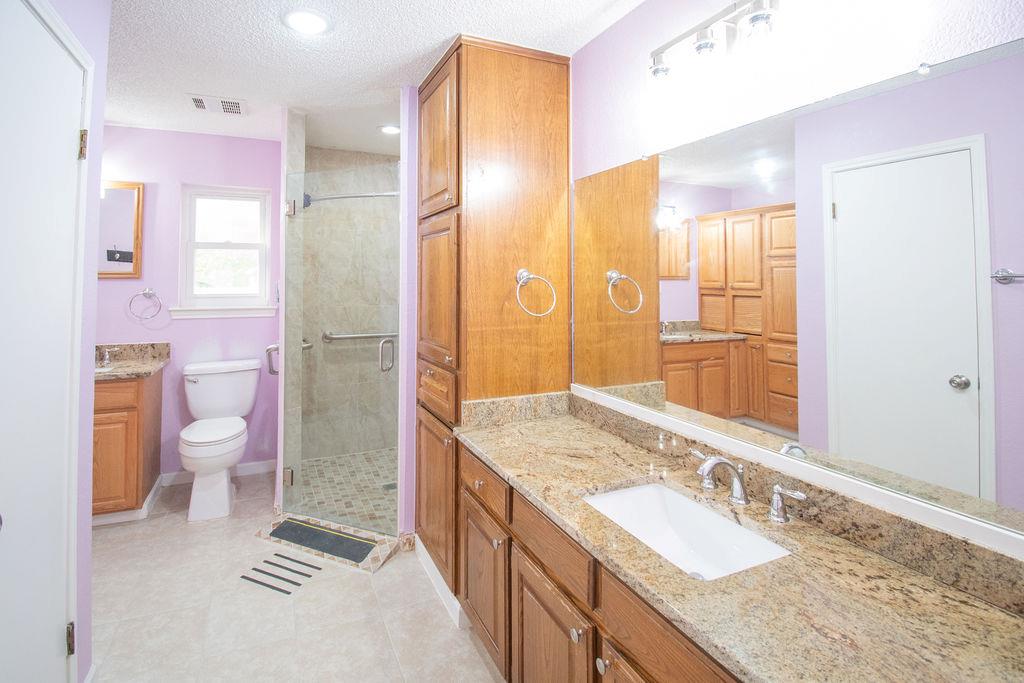 6 Fairview Dr, Round Rock, TX 78665