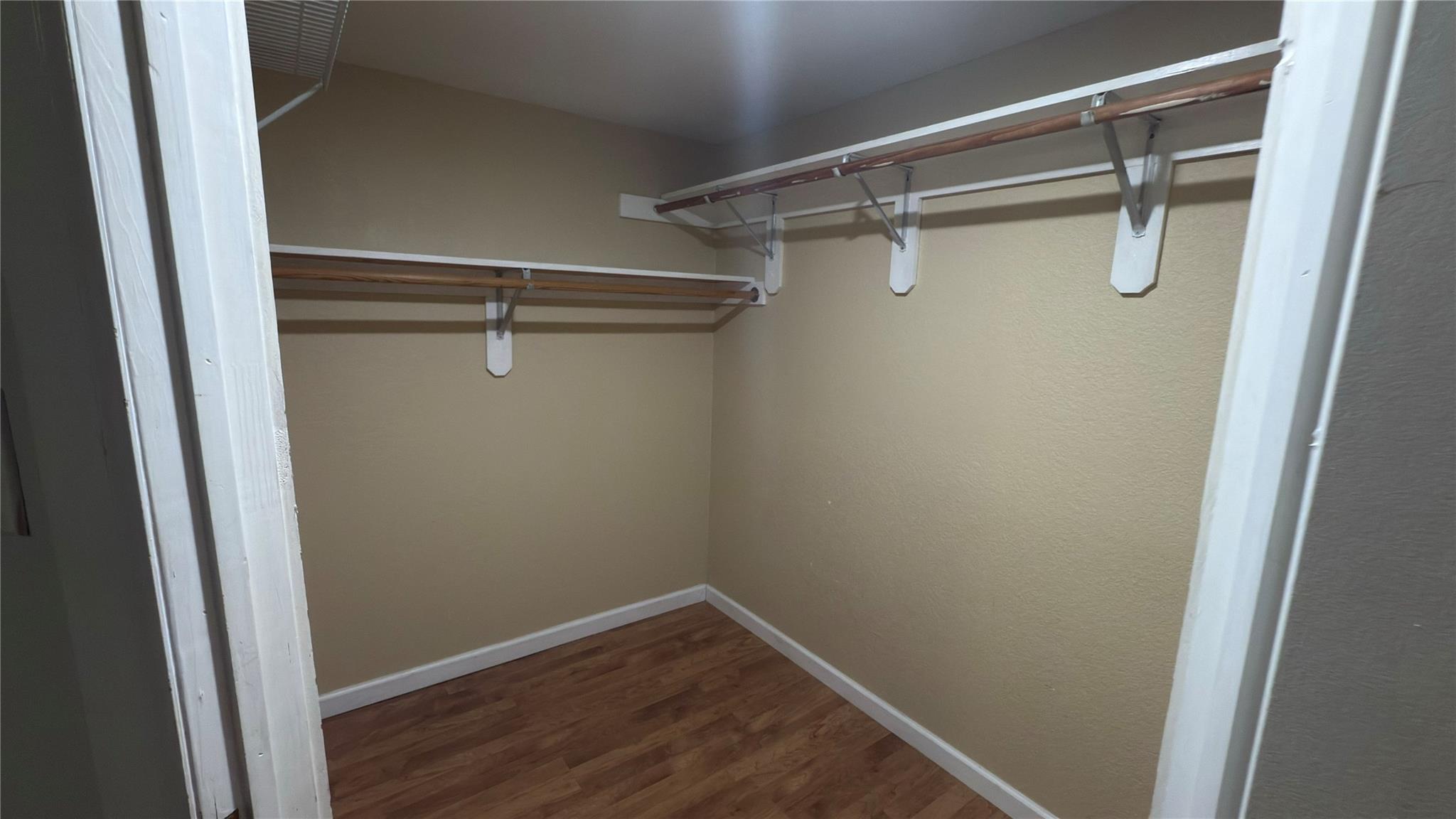 6 Fairview Dr, Round Rock, TX 78665