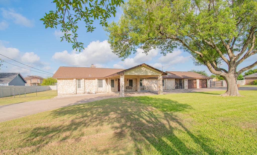 6 Fairview Dr, Round Rock, TX 78665