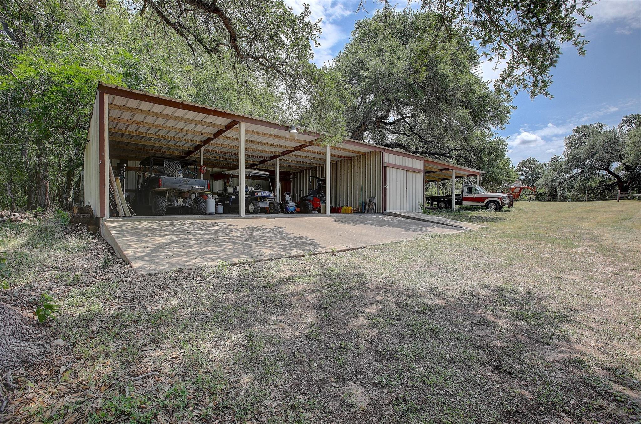 5715 Texas 159 Highway, La Grange, TX 78945