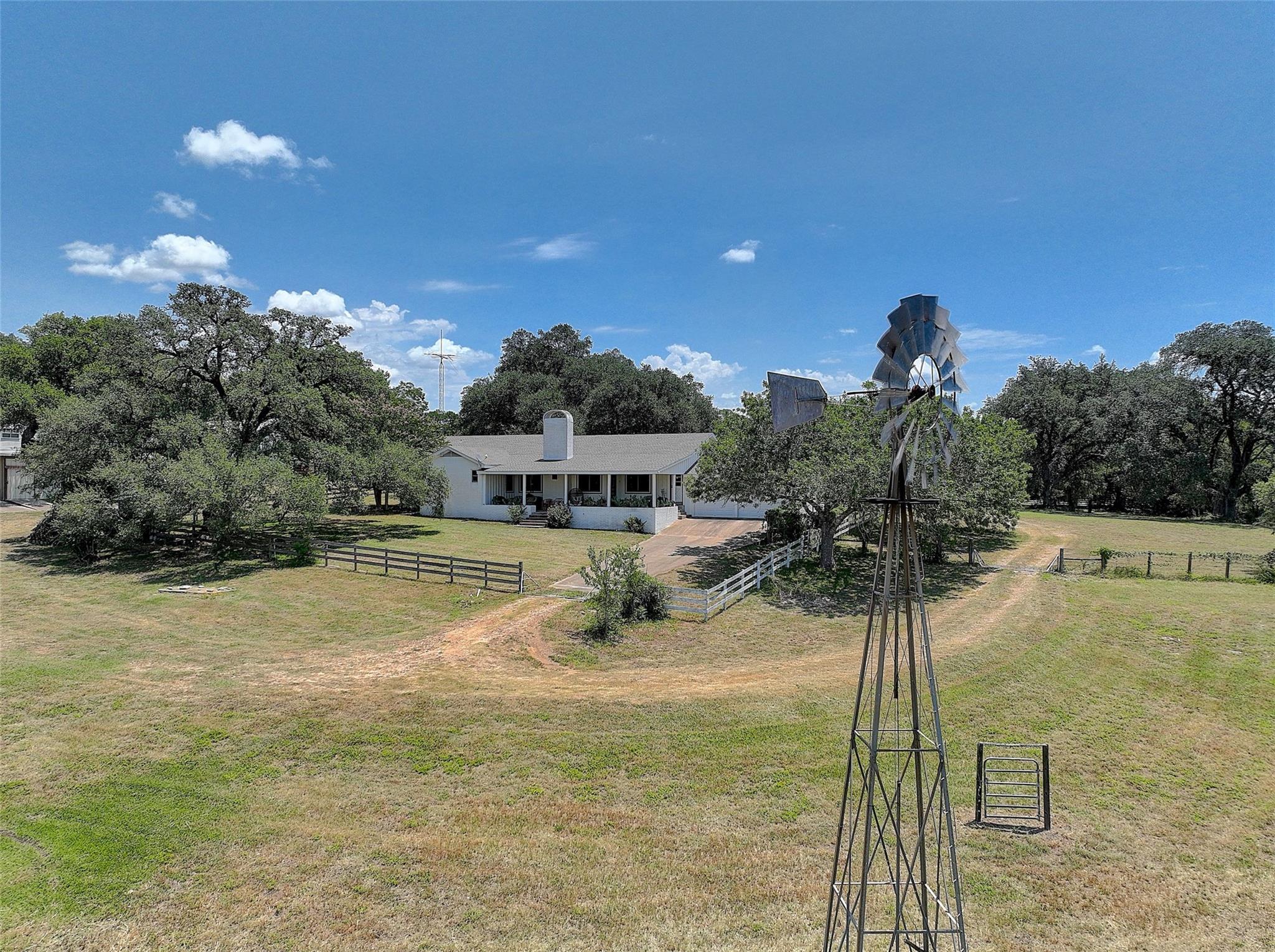 5715 Texas 159 Highway, La Grange, TX 78945