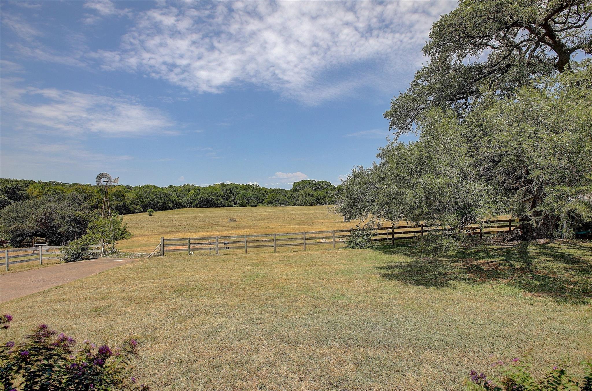 5715 Texas 159 Highway, La Grange, TX 78945